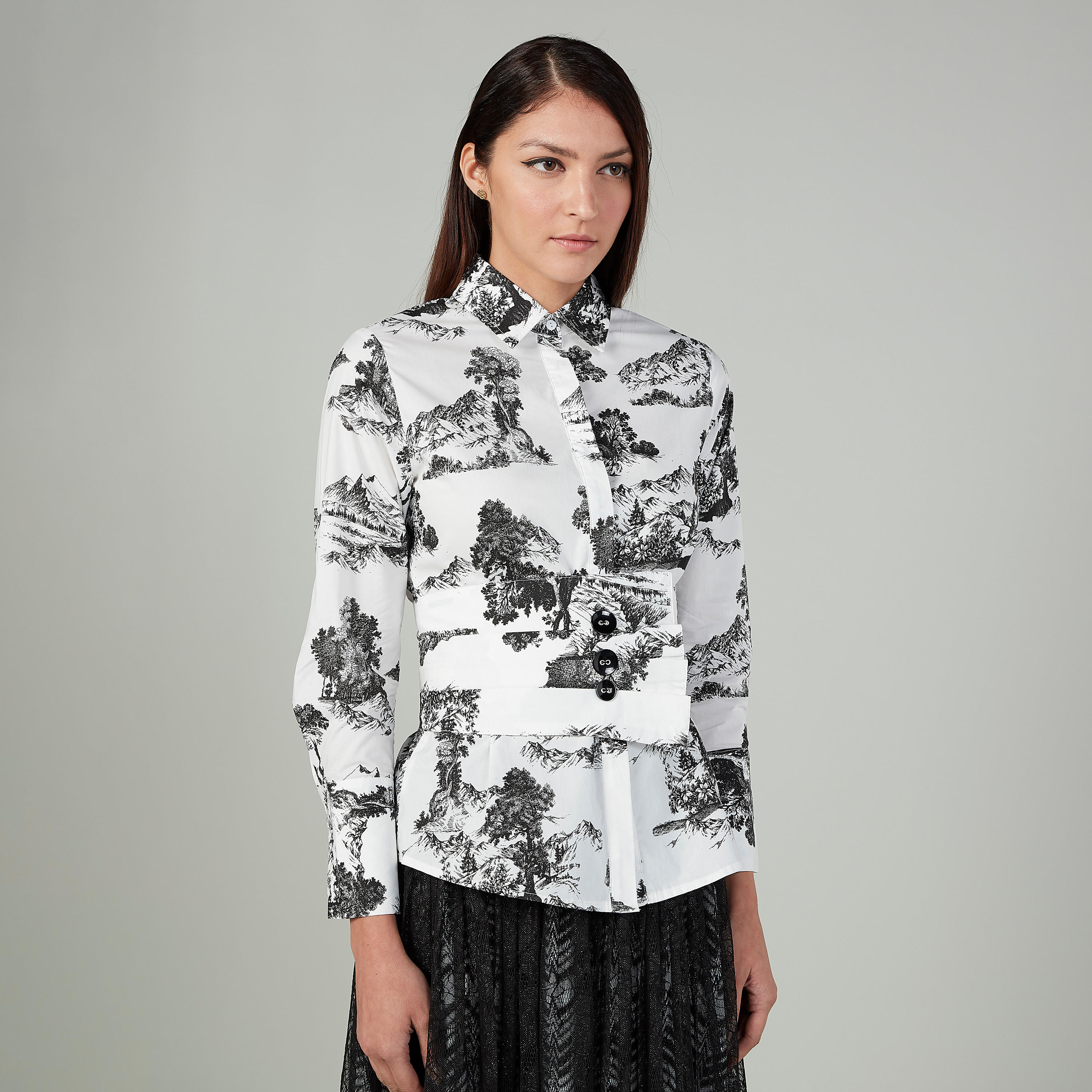 قميص بأكمام طويلة وياقة عاديّة وطبعات من آيكونيك-women-clothing-shirtsandblouses-shirts-image-1