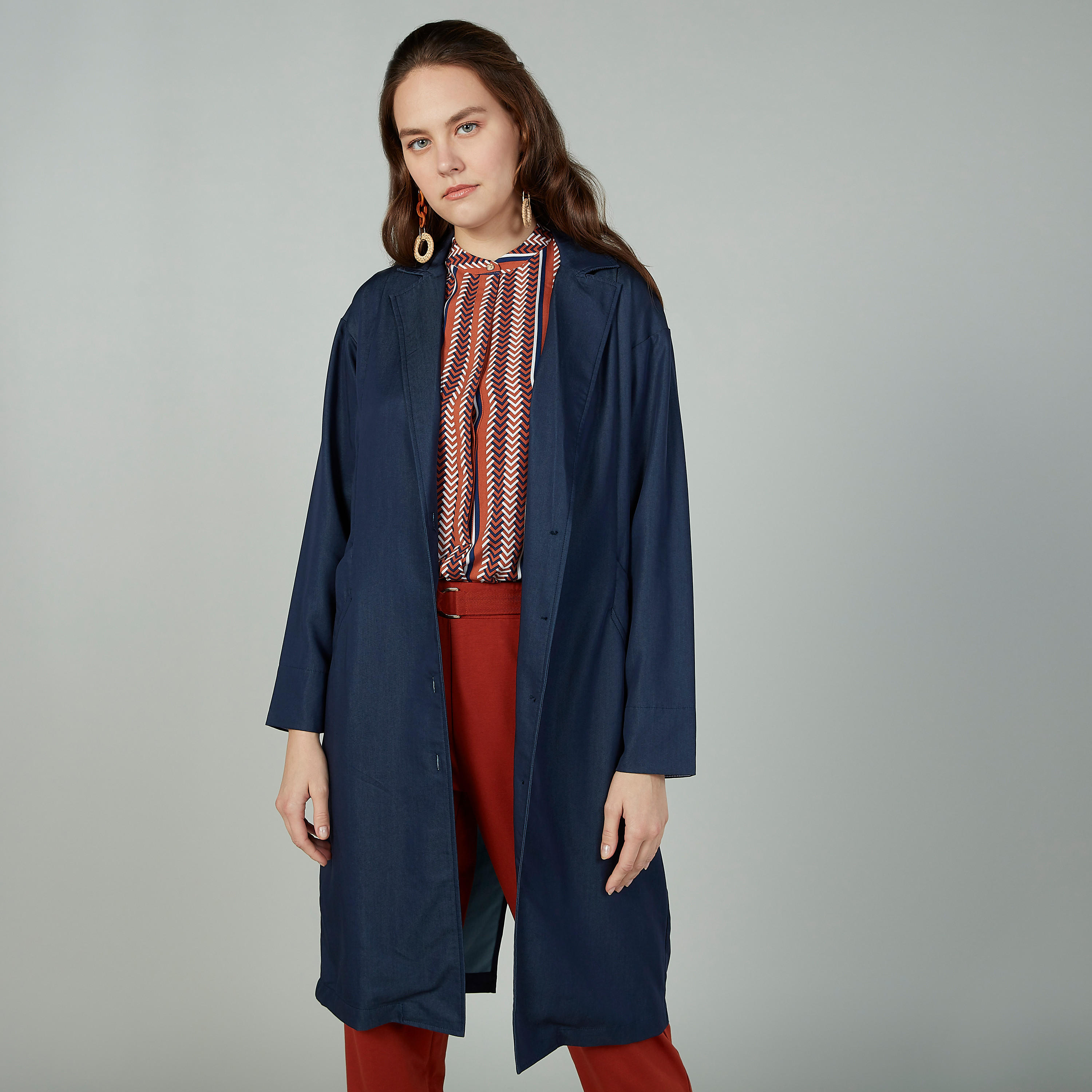 جاكيت سادة بياقة عاديّة وأكمام طويلة-women-winterwear-coatsandjackets-jackets-image-1