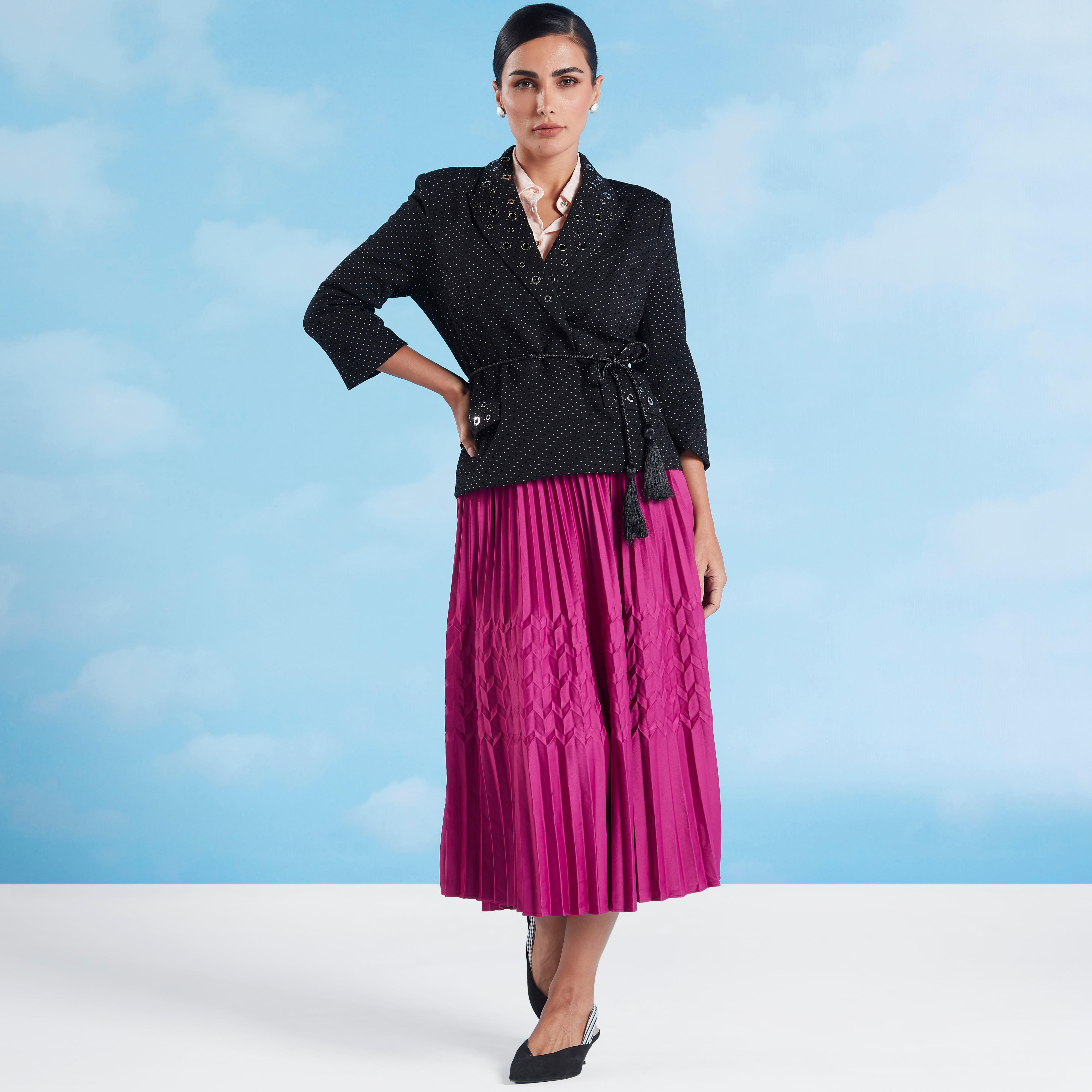 جاكيت منقط بأكمام 3/4 مع حلقات تثبيت صغيرة من آيكونيك-women-winterwear-coatsandjackets-jackets-image-2