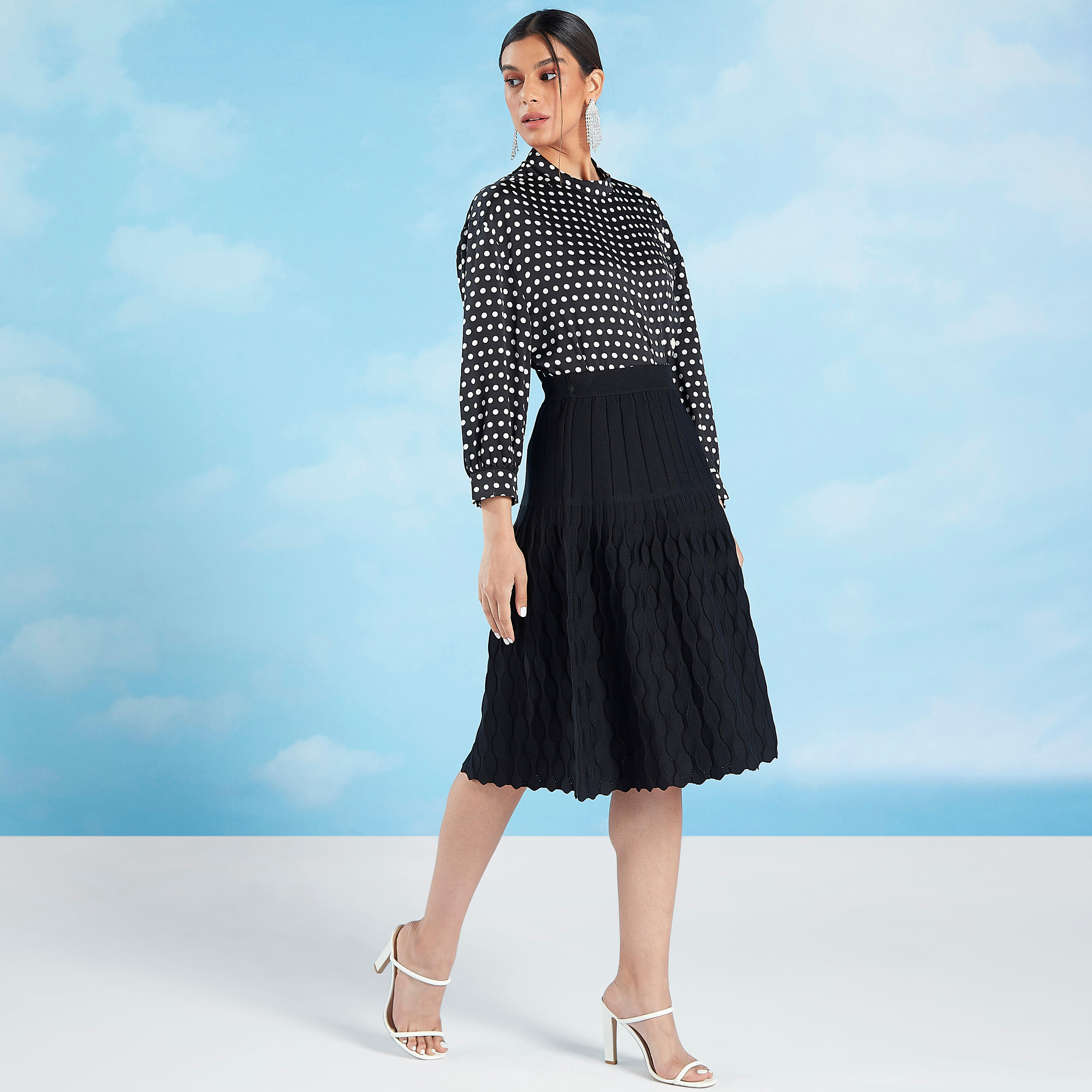 تنورة متوسطة الطول إيه لاين بارزة الملمس بخصر مطّاطي من آيكونيك-women-clothing-bottoms-skirts-image-2