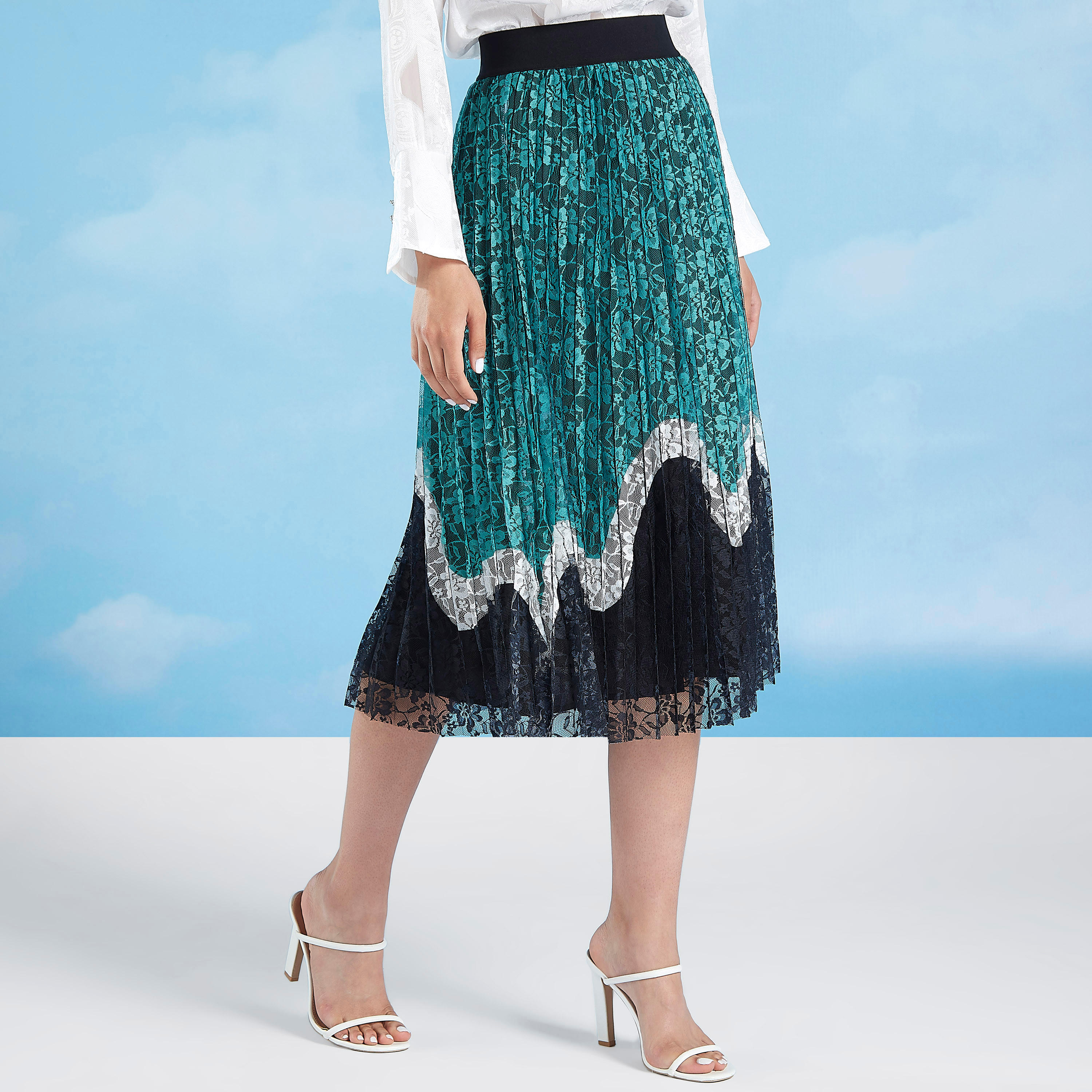 تنورة ميدي بتفاصيل دانتيل وحواف غير مستوية وطبعات من آيكونيك-women-clothing-bottoms-skirts-image-1