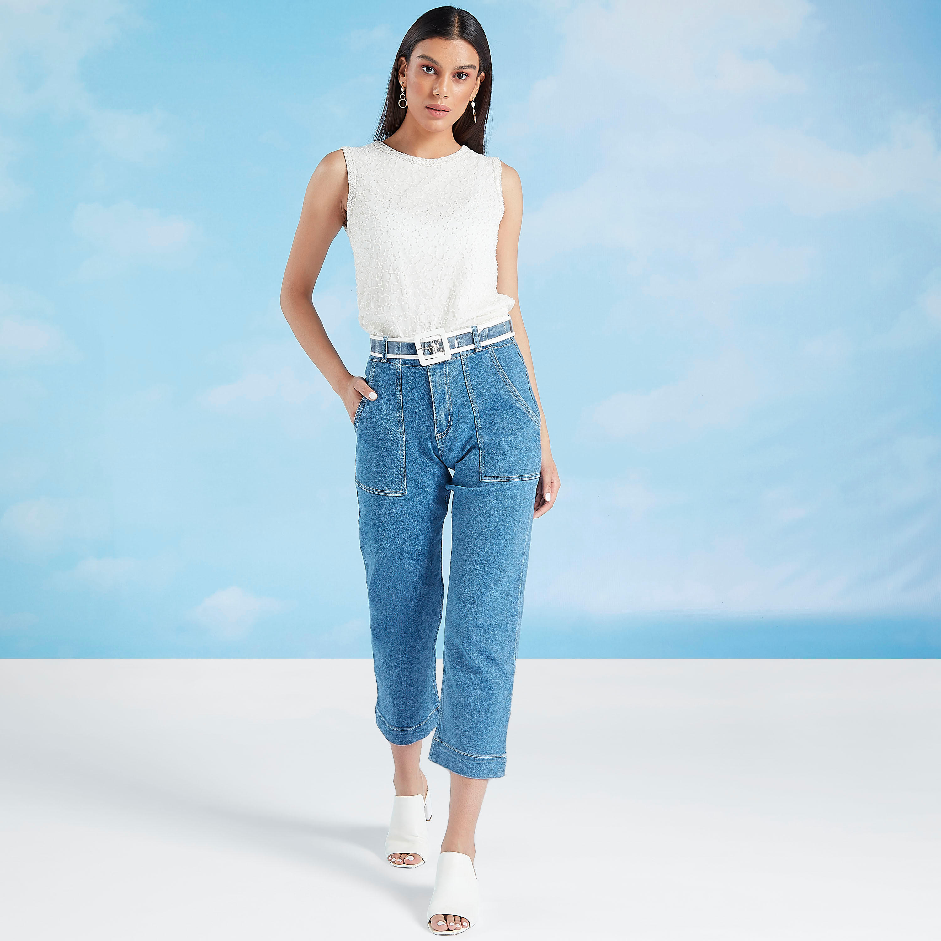 بنطلون سادة قصير بخصر متوسط الارتفاع وجيوب وحلقات للحزام من آيكونيك-women-clothing-bottoms-trousers-image-2