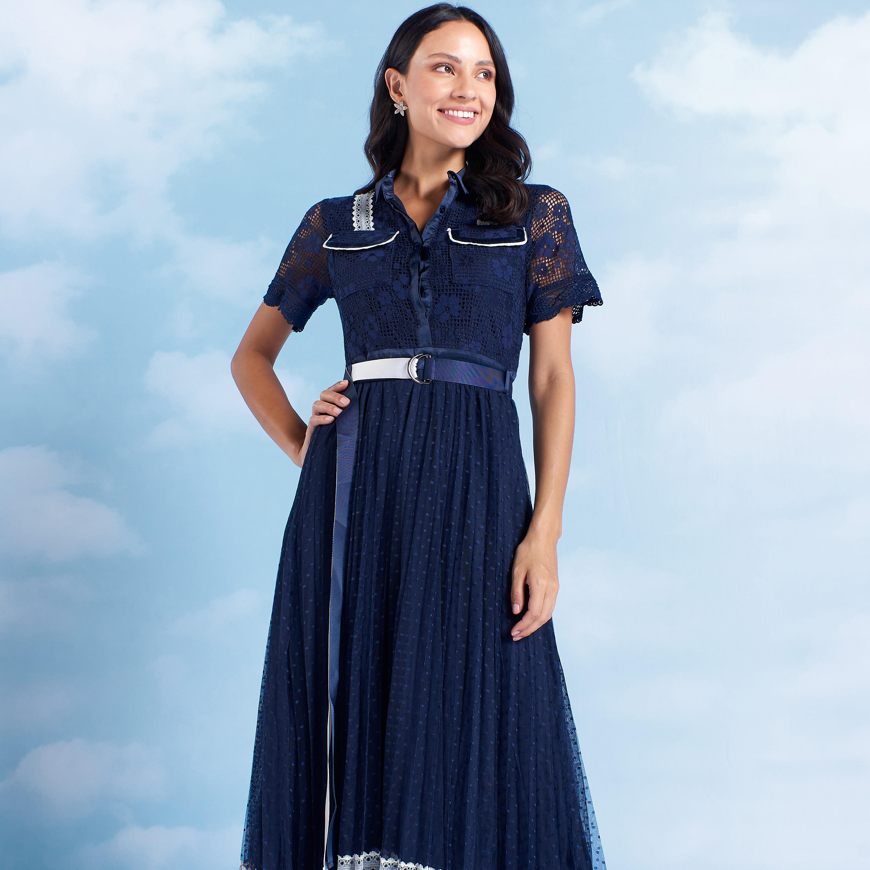 فستان طويل إيه لاين بدانتيل وأكمام طويلة من آيكونيك-women-clothing-dresses-image-2