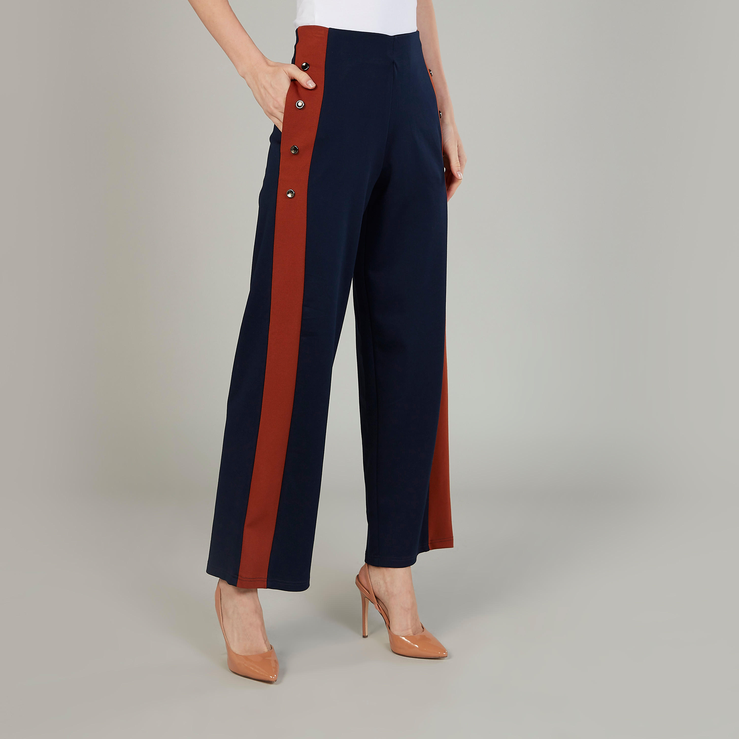 بنطلون بالازو سادة بقصّة واسعة وخصر مرتفع وجيوب من آيكونيك-women-clothing-bottoms-trousers-image-1