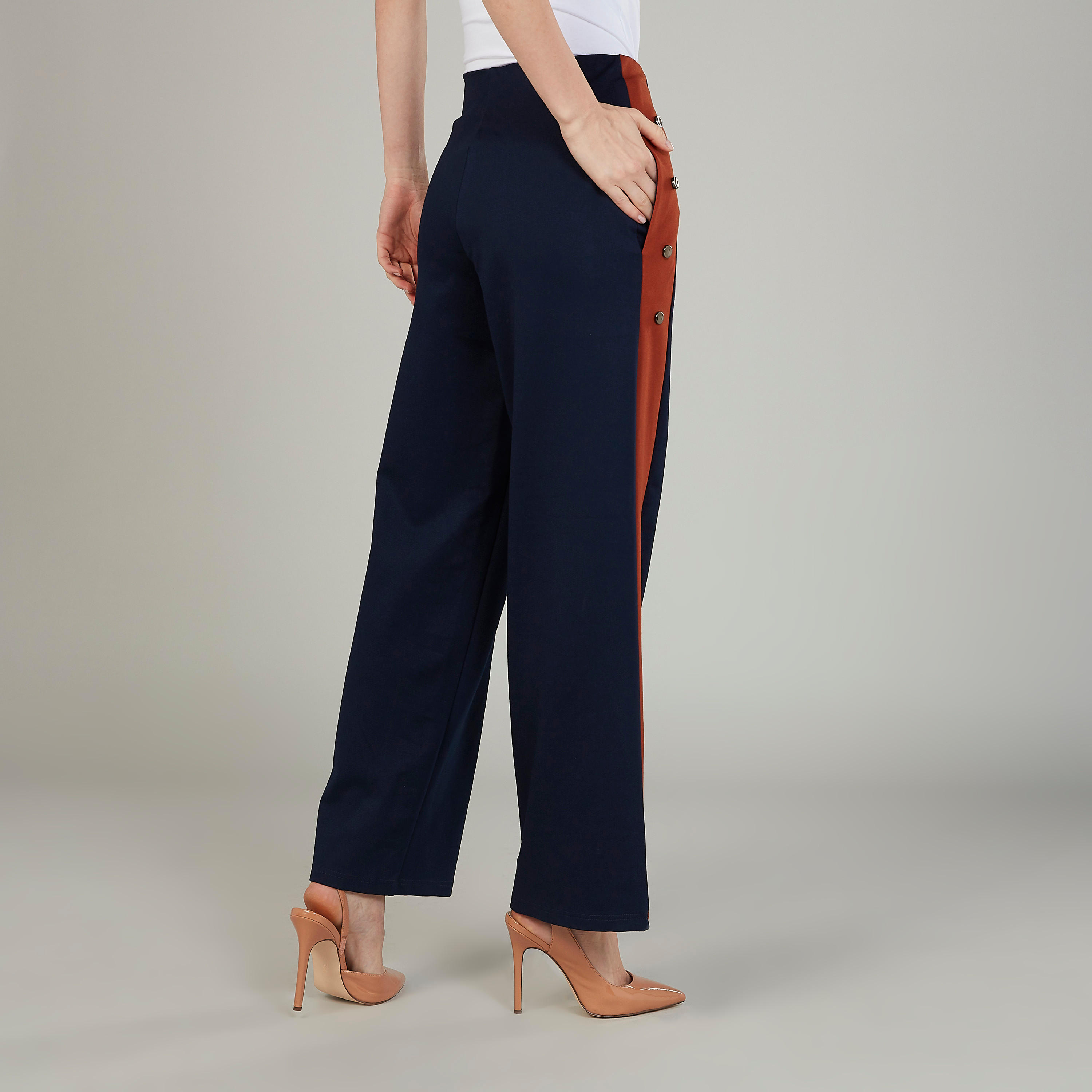 بنطلون بالازو سادة بقصّة واسعة وخصر مرتفع وجيوب من آيكونيك-women-clothing-bottoms-trousers-image-4