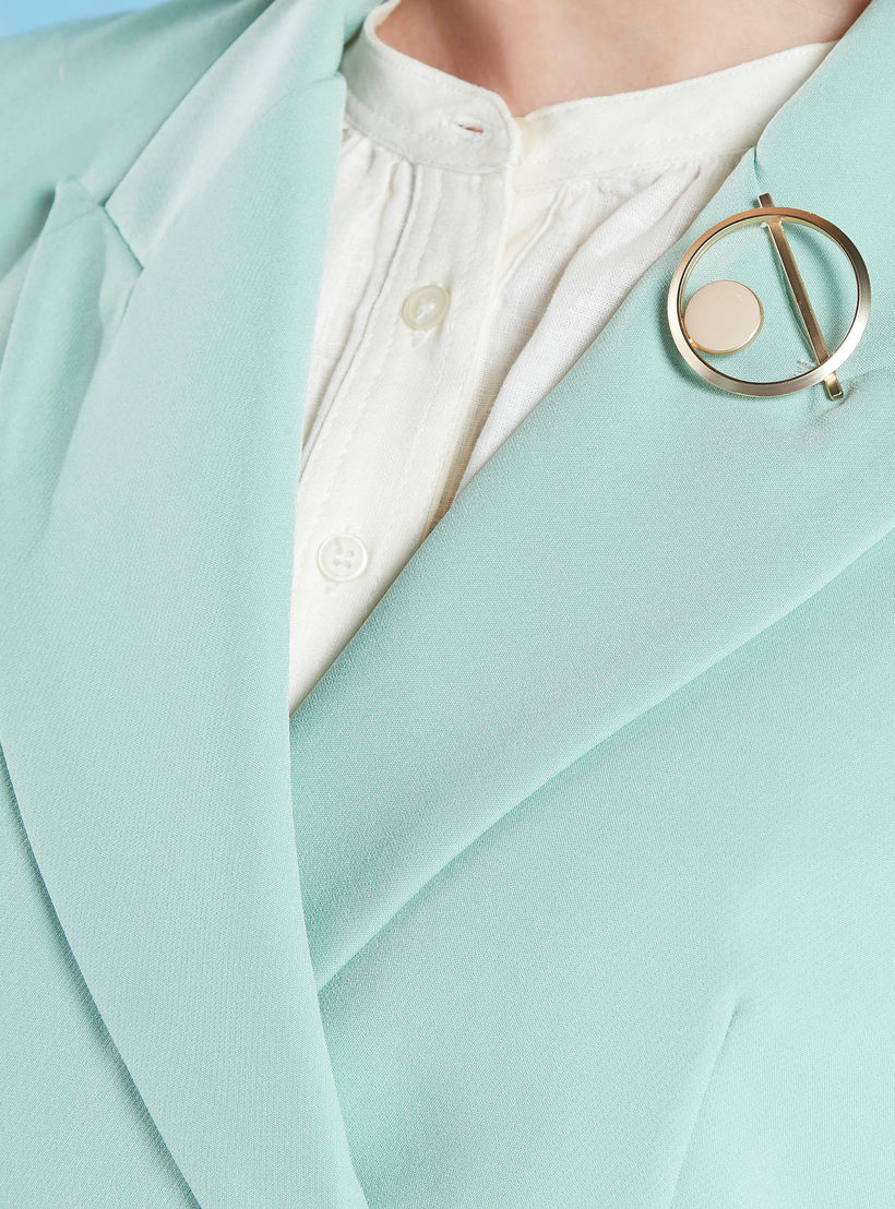 جاكيت بليزر رسمي سادة بياقة مطوية وأكمام طويلة من آيكونك-women-clothing-coatsandjackets-blazers-image-4