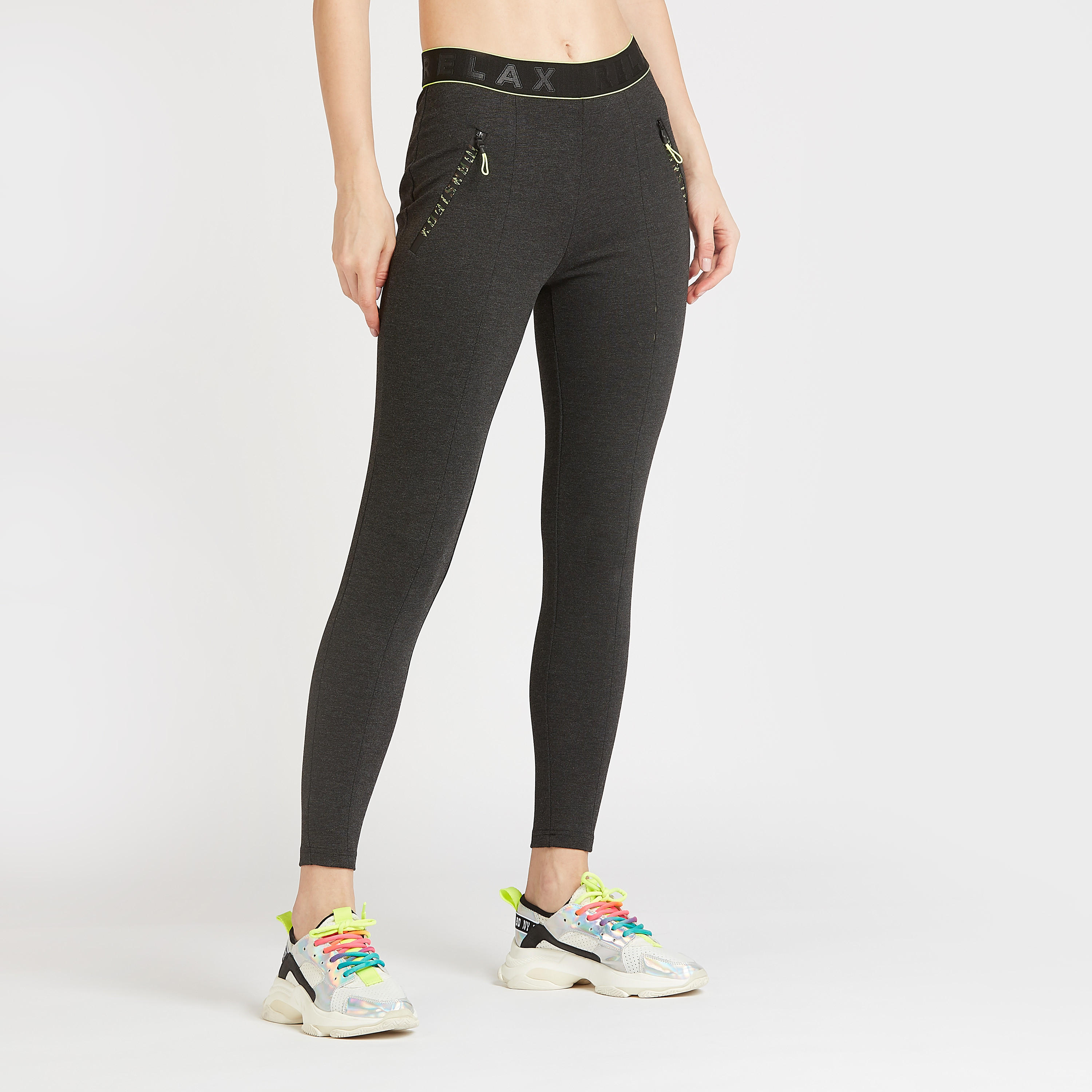بنطلون ليقنز سادة بطبعات وخصر مطّاطي من آيكونيك-women-clothing-bottoms-leggings-image-1