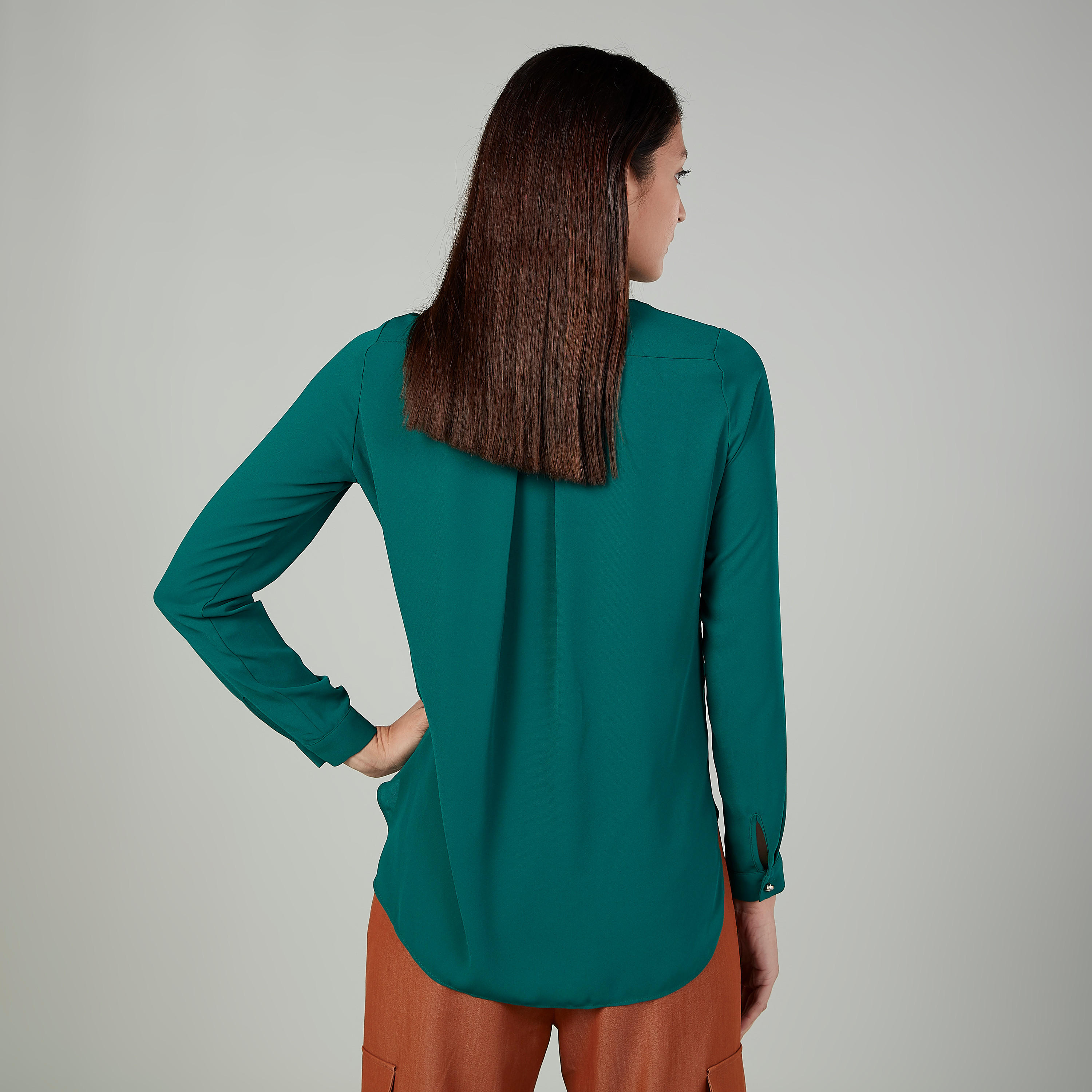 Iconic Plain Top with Long Sleeves and Spread Collar-women-clothing-shirtsandblouses-blouses-image-4