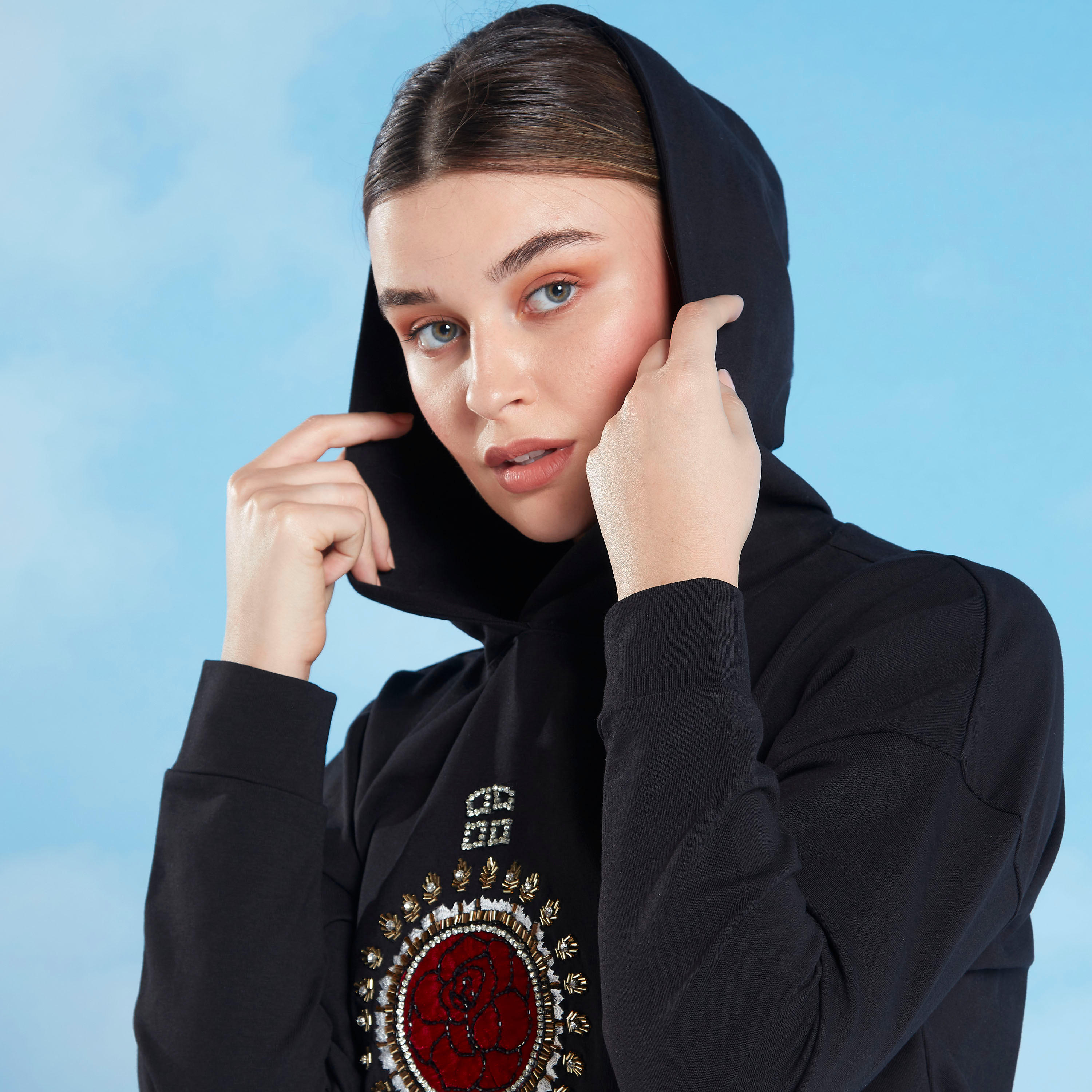 Iconic Embroidered Hoodie with Long Sleeves-women-winterwear-hoodiesandsweatshirts-sweatshirts-image-4