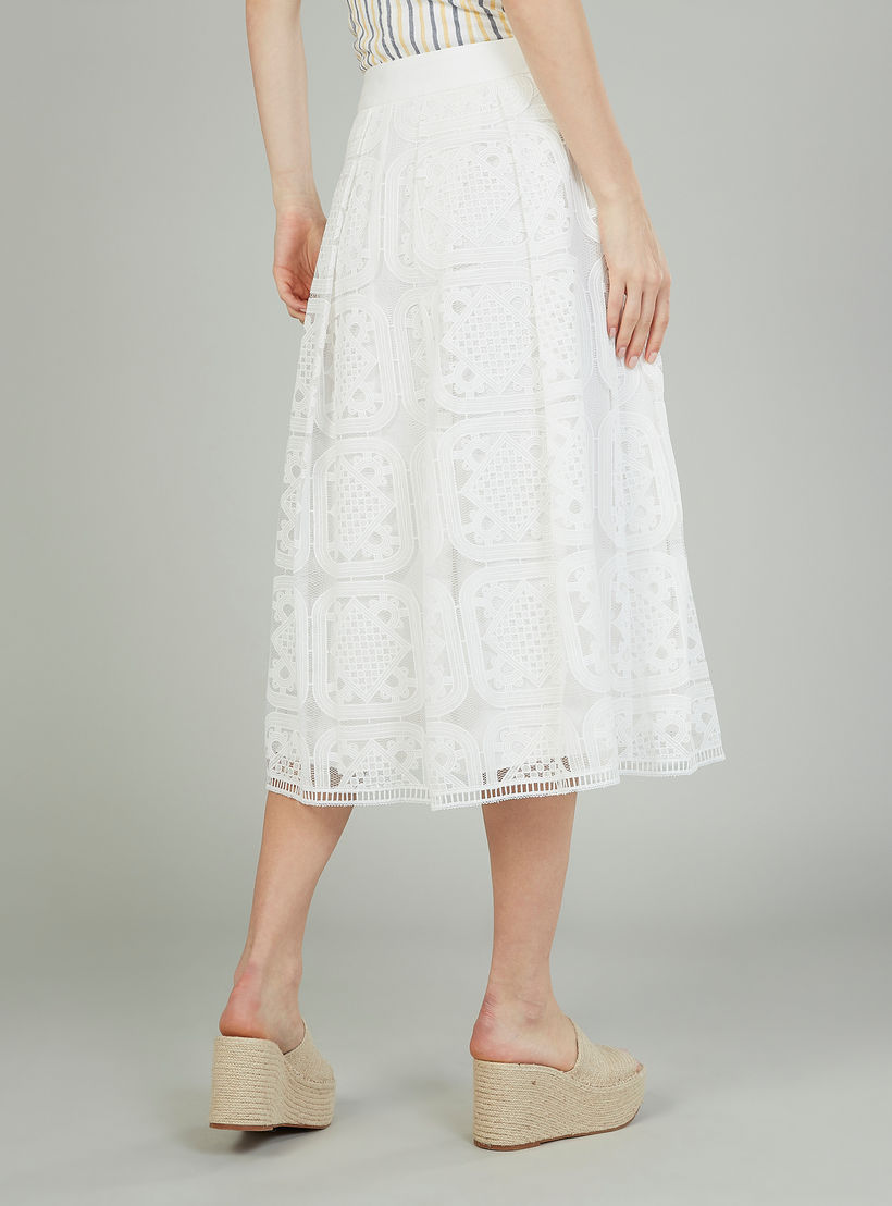 تنورة إيه لاين متوسطة الطول بخصر مطّاطي وتفاصيل دانتيل من بوسيني-women-clothing-bottoms-skirts-image-4