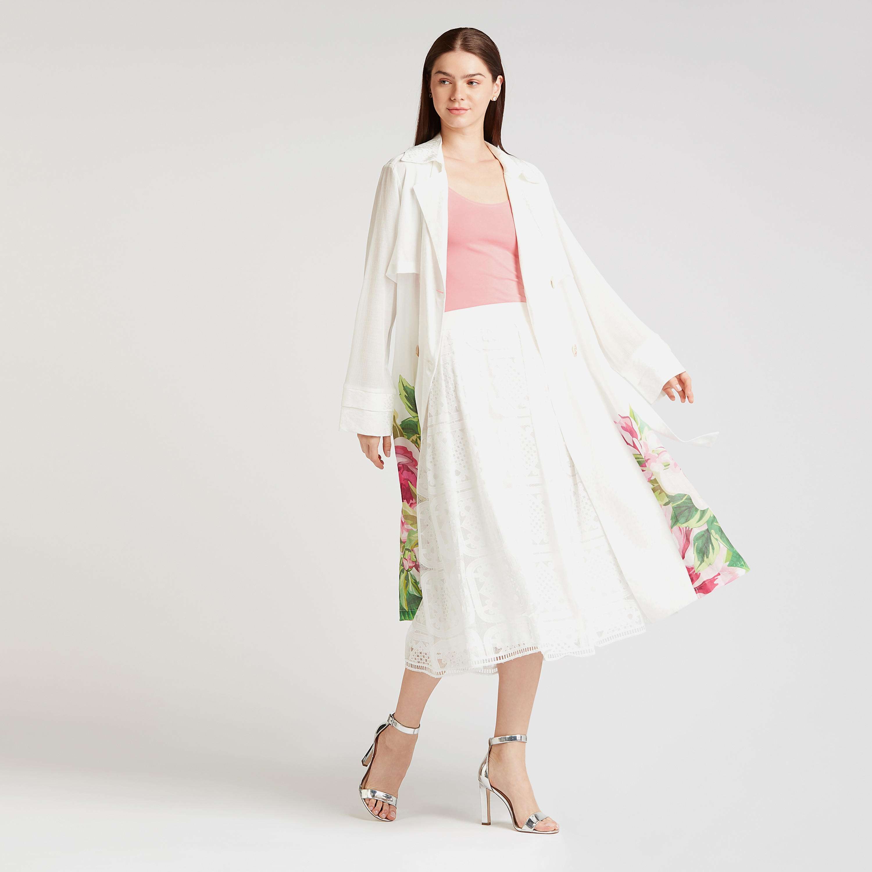 معطف بأكمام طويلة وطبعات أزهار من أيكونيك-women-clothing-coatsandjackets-coats-image-3