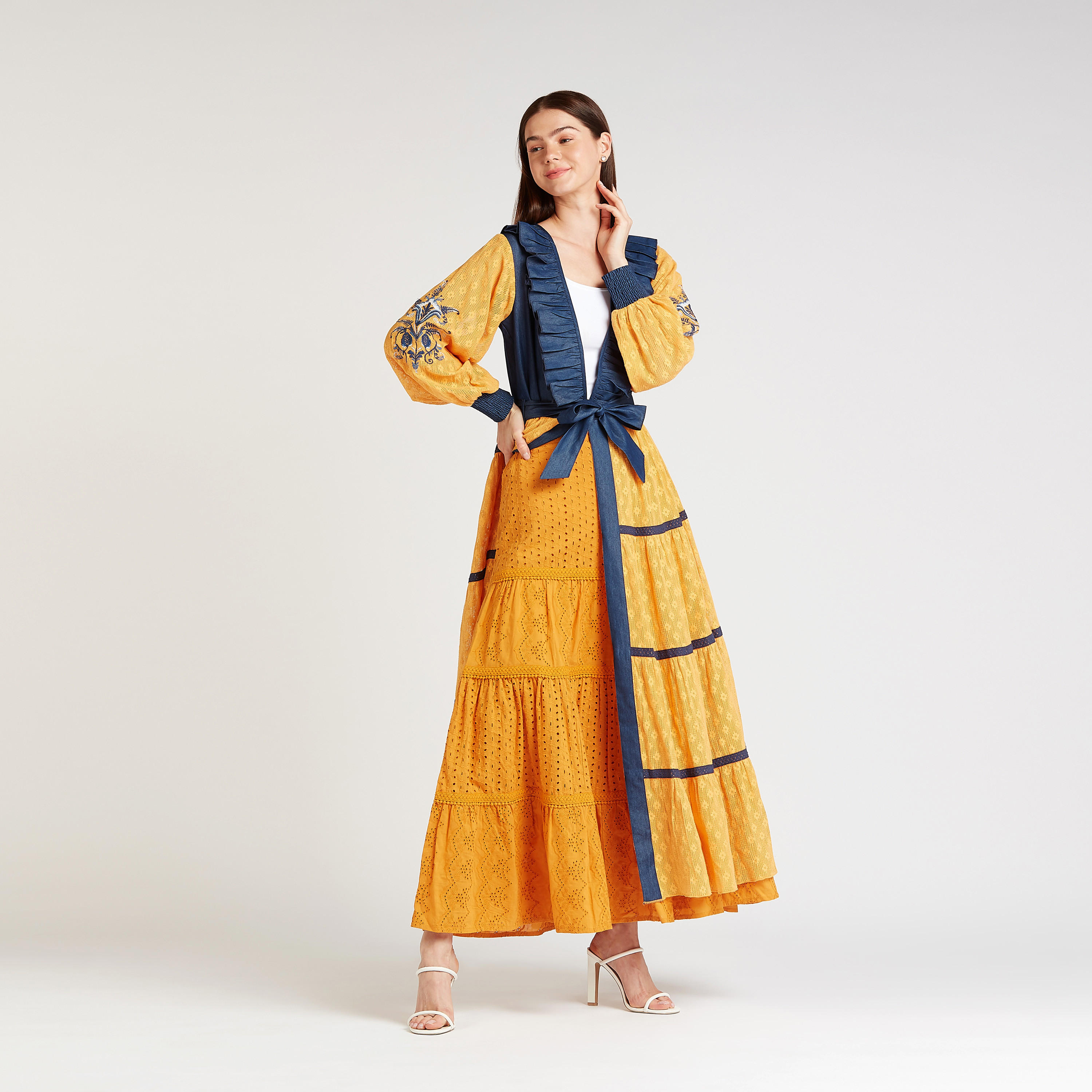 تنورة طويلة بخصر مطّاطي وتفاصيل شيفلي من آيكونيك-women-clothing-bottoms-skirts-image-2