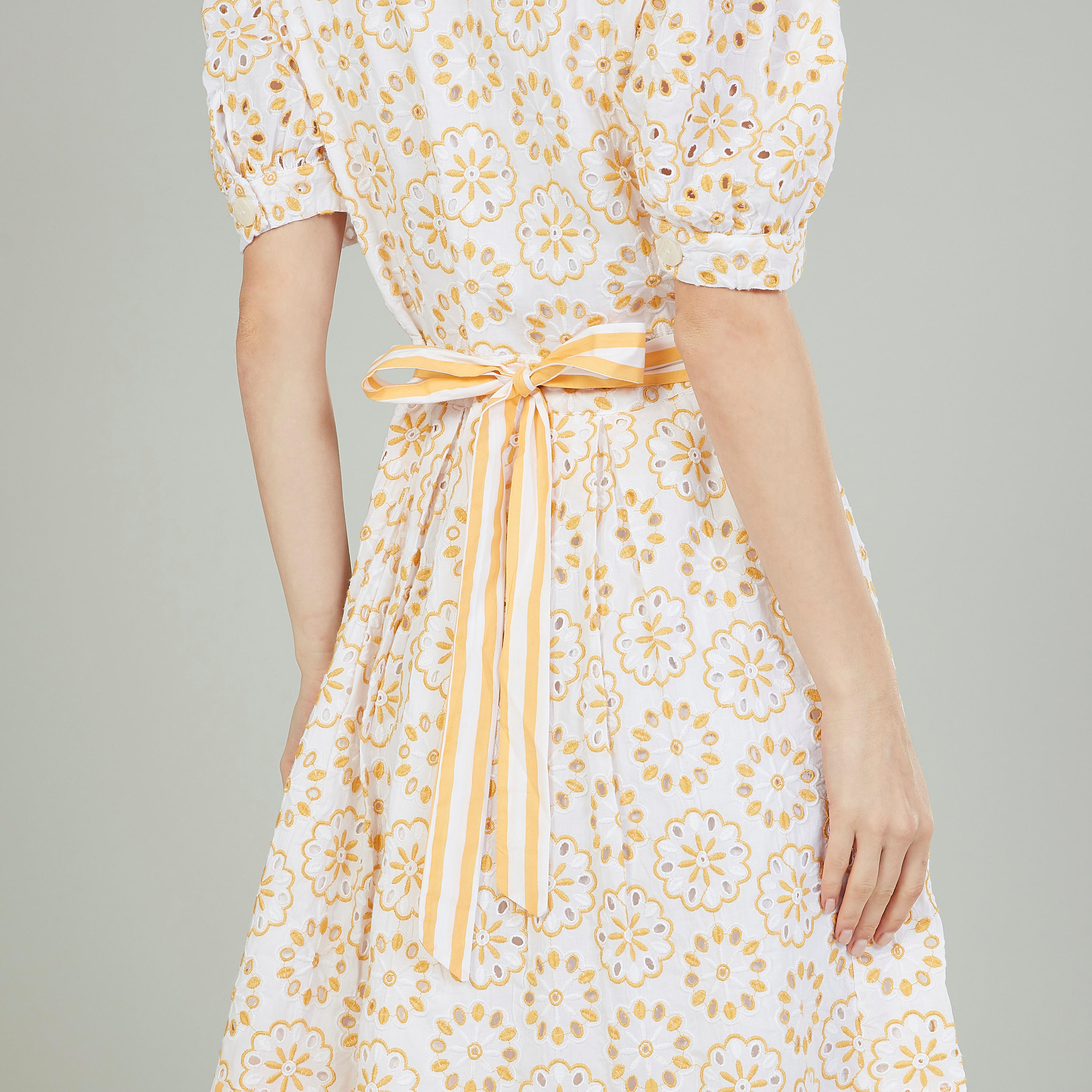 فستان متوسط الطول إيه لاين بأكمام قصيرة وأربطة من أيكونيك-women-clothing-dresses-image-3