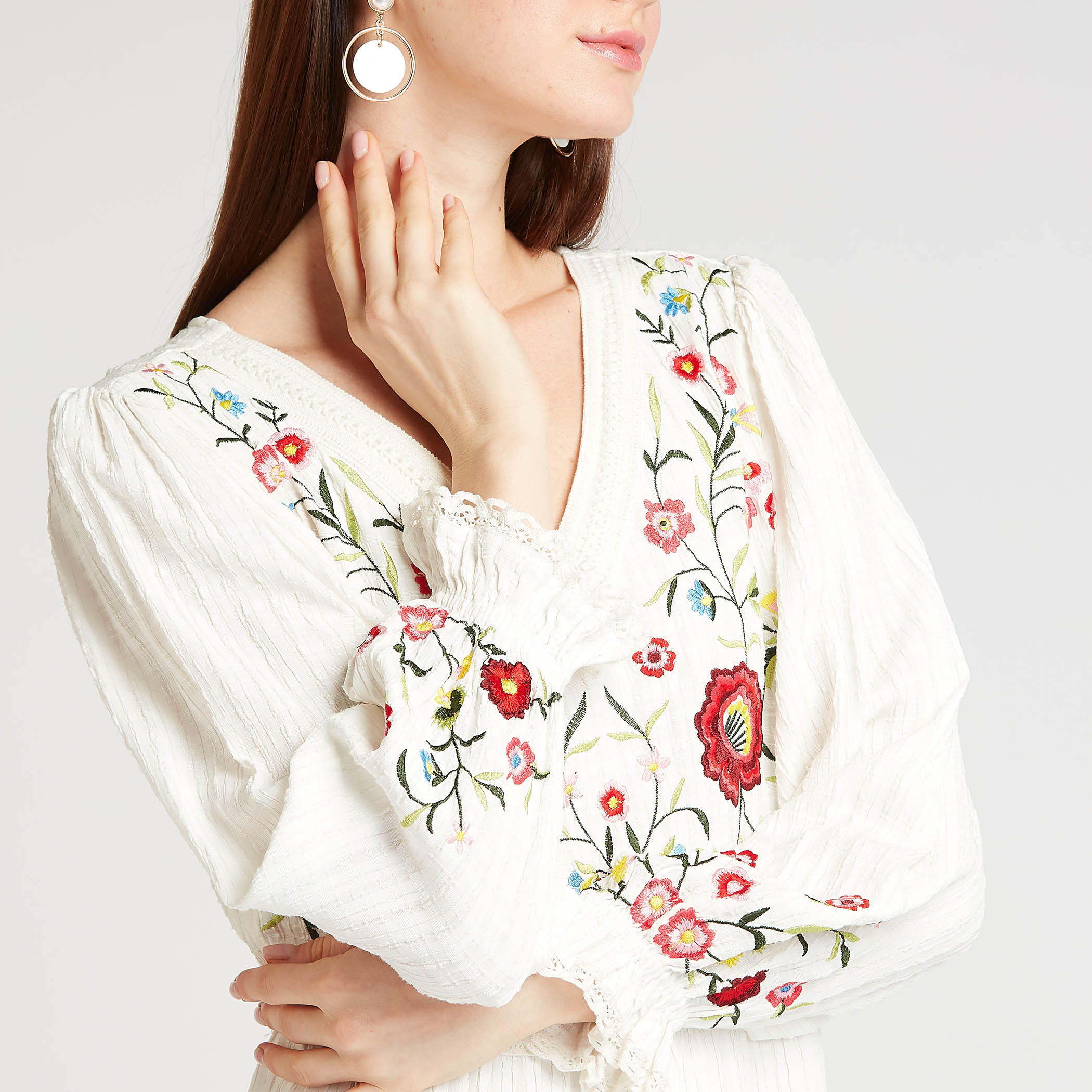 فستان إيه لاين طويل مطرز بياقة V وأكمام واسعة من آيكونيك-women-clothing-dresses-image-5