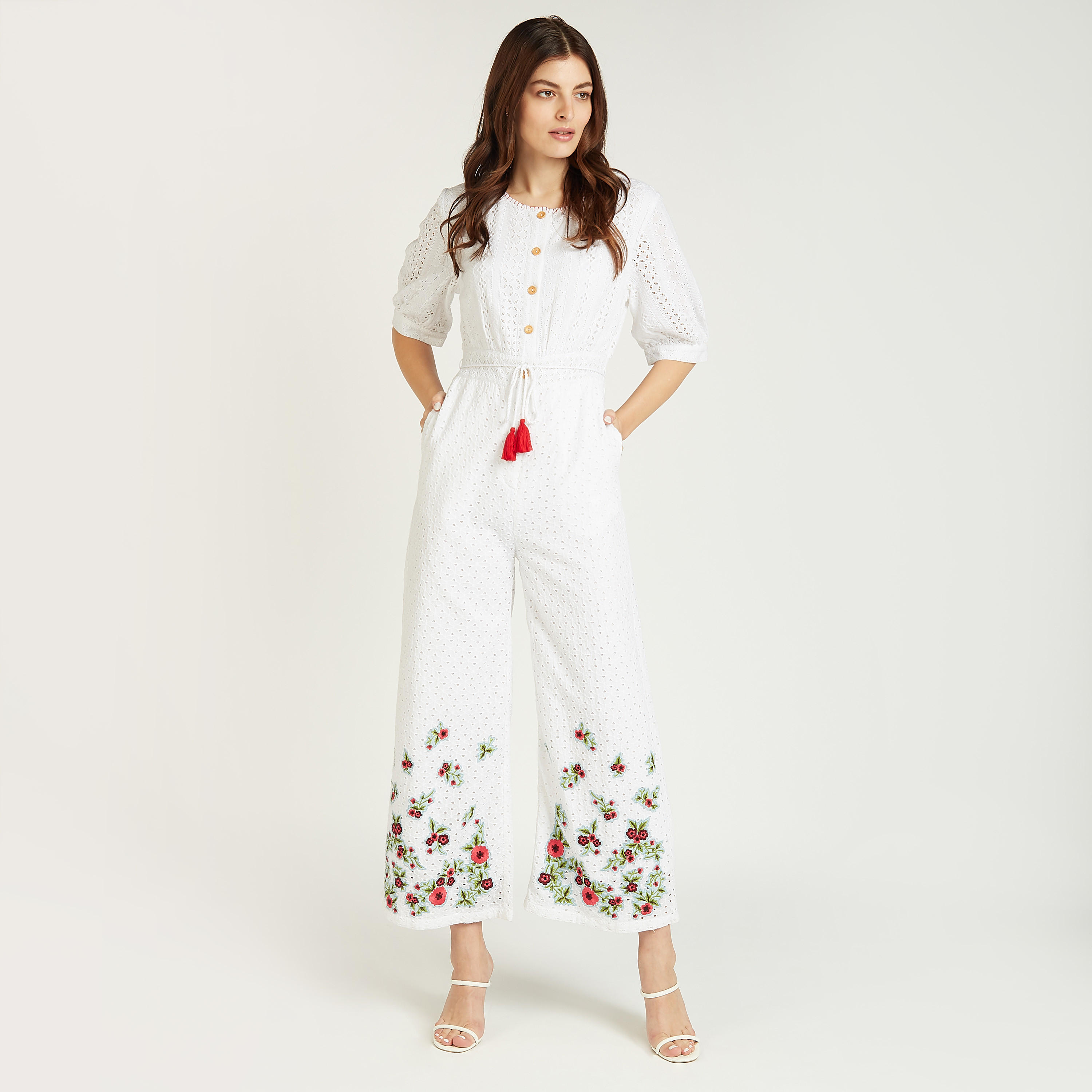 أفرول بارز الملمس بأكمام قصيرة وتفاصيل شيفلي من آيكونيك-women-clothing-jumpsuits-image-1