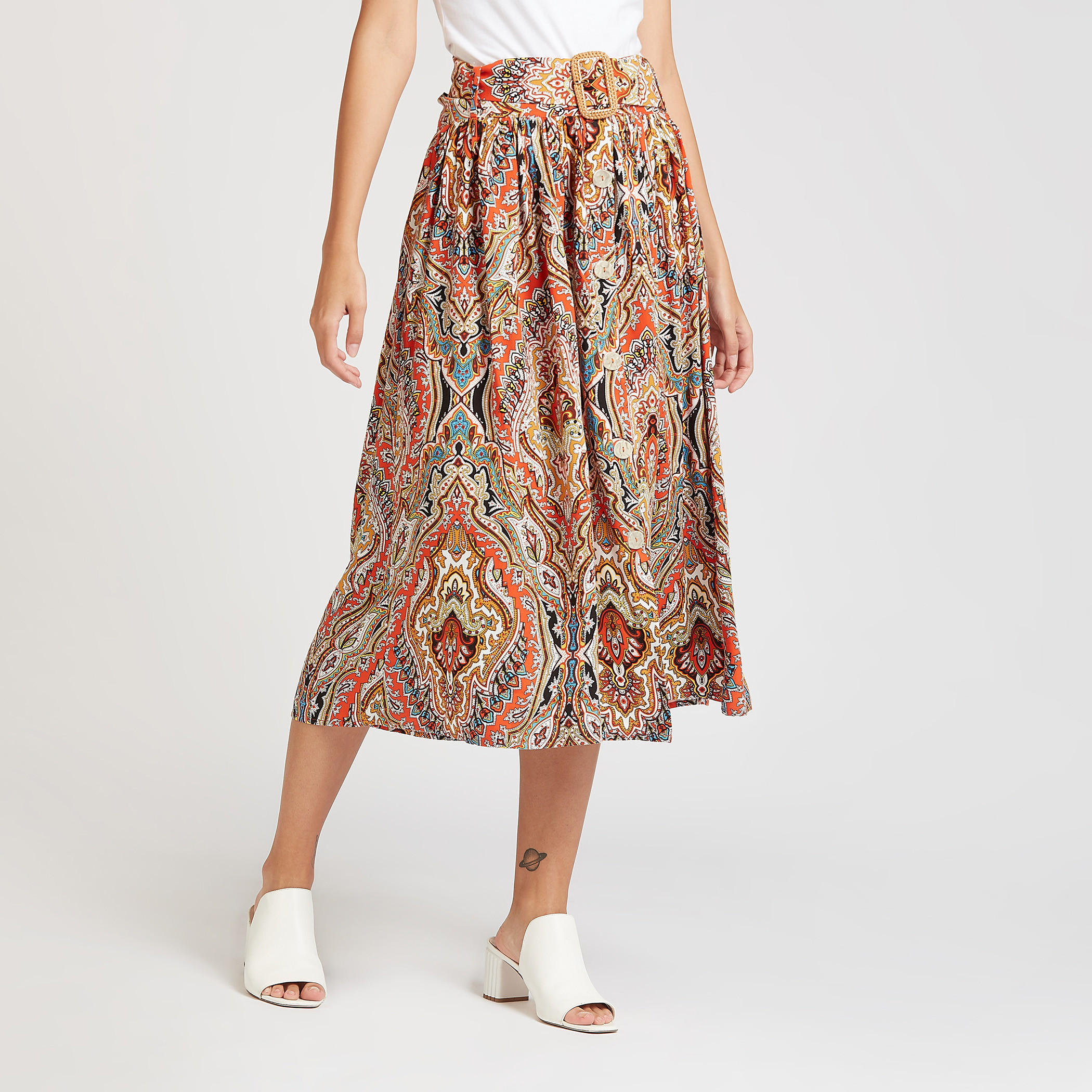 تنورة إيه لاين ميدي بطبعات من آيكونيك-women-clothing-bottoms-skirts-image-1