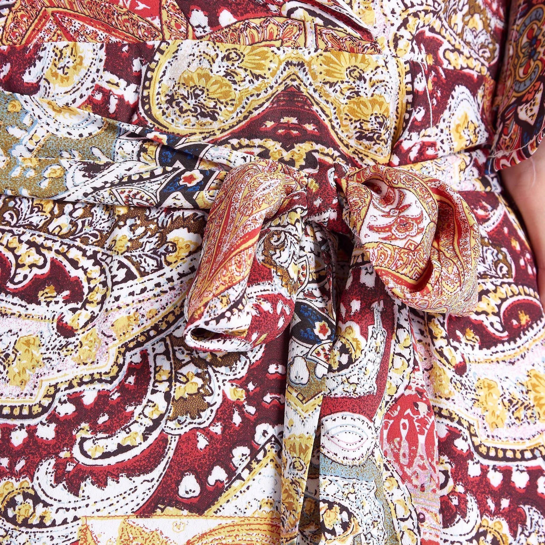 فستان واسع بطبعات وياقة عنق وأكمام واسعة-women-clothing-dresses-image-4