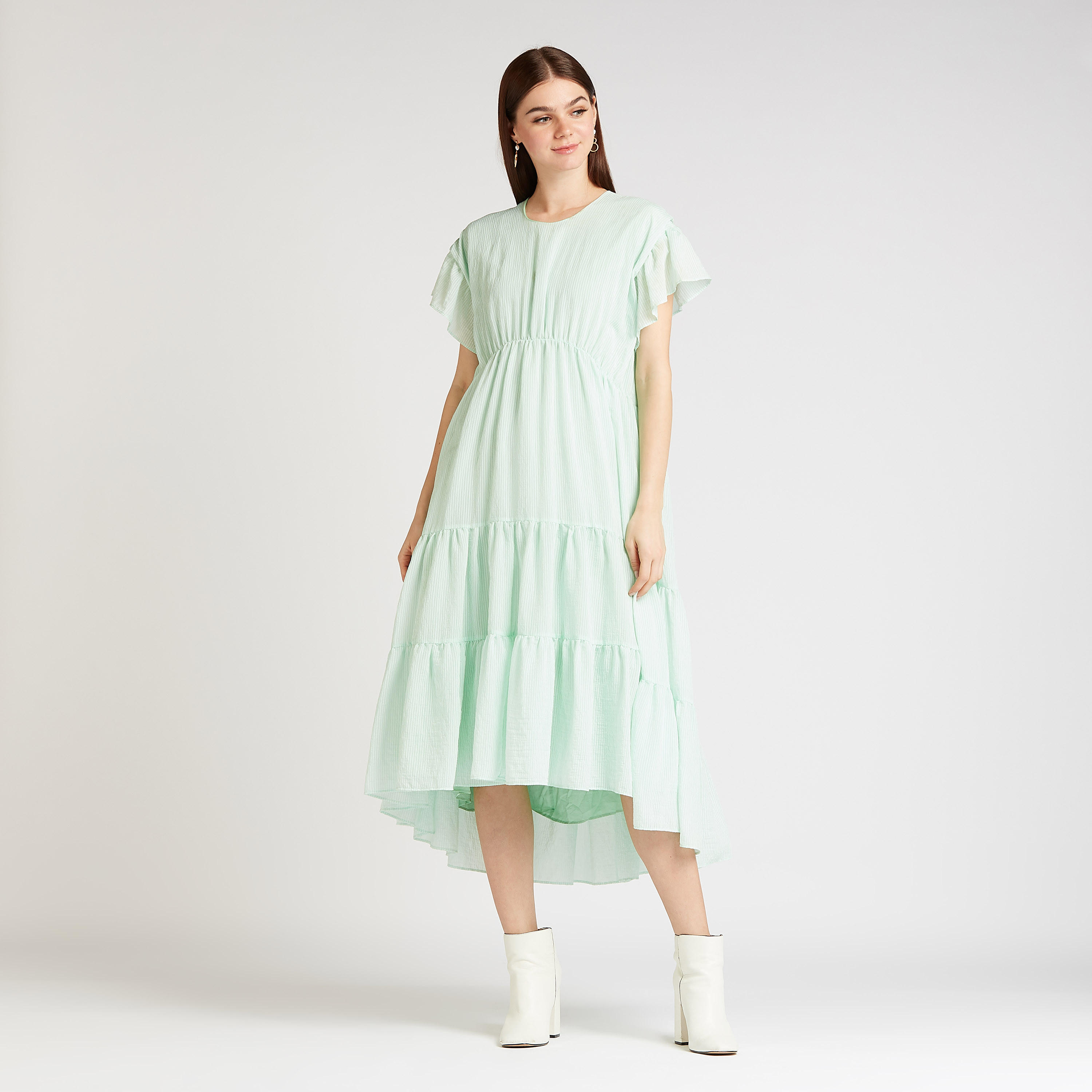 فستان ميدي بارز الملمس بأكمام كاب وحواف غير مستوية من آيكونيك-women-clothing-dresses-image-2