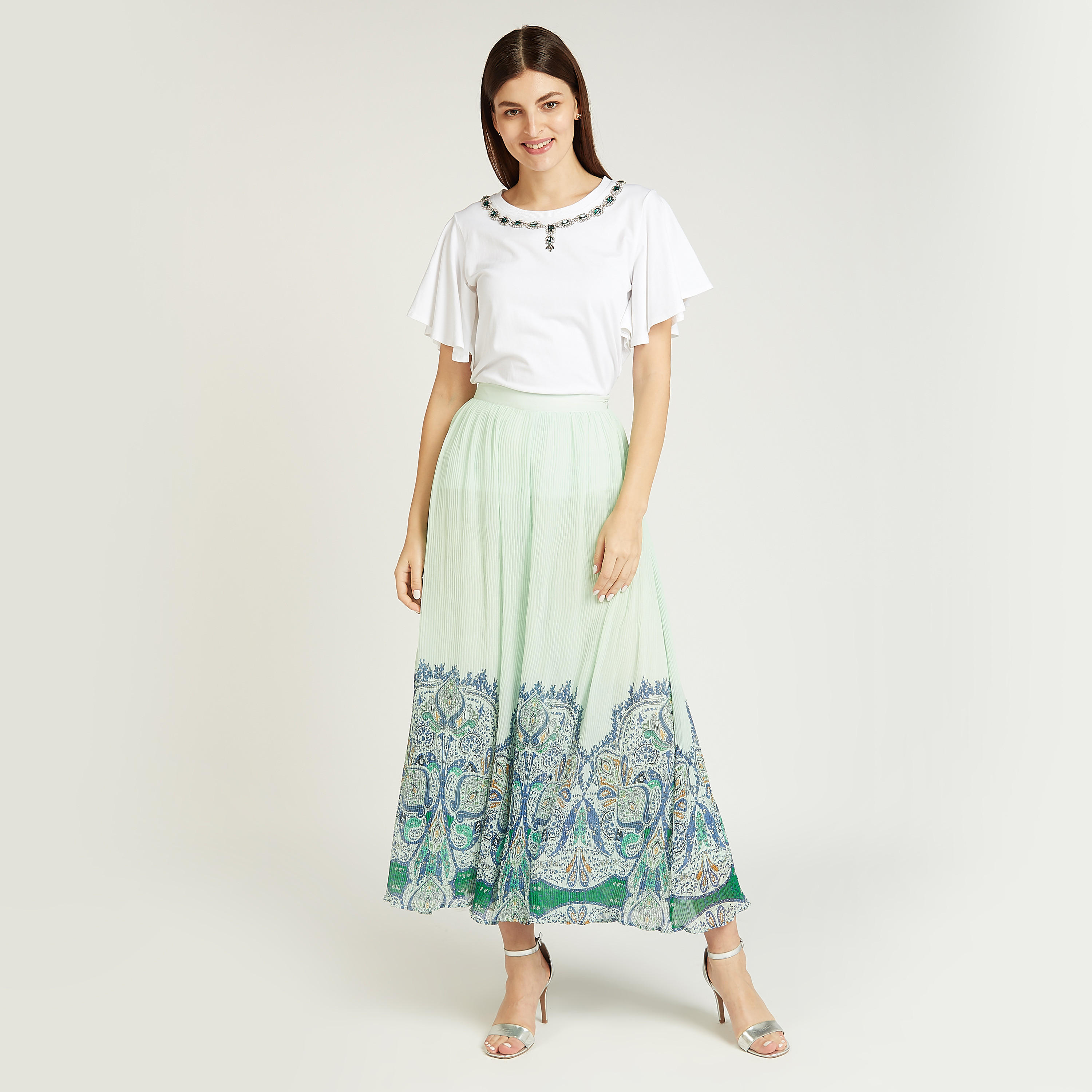 بلوزة مزينة بياقة مستديرة وأكمام واسعة من آيكونيك-women-clothing-shirtsandblouses-blouses-image-4