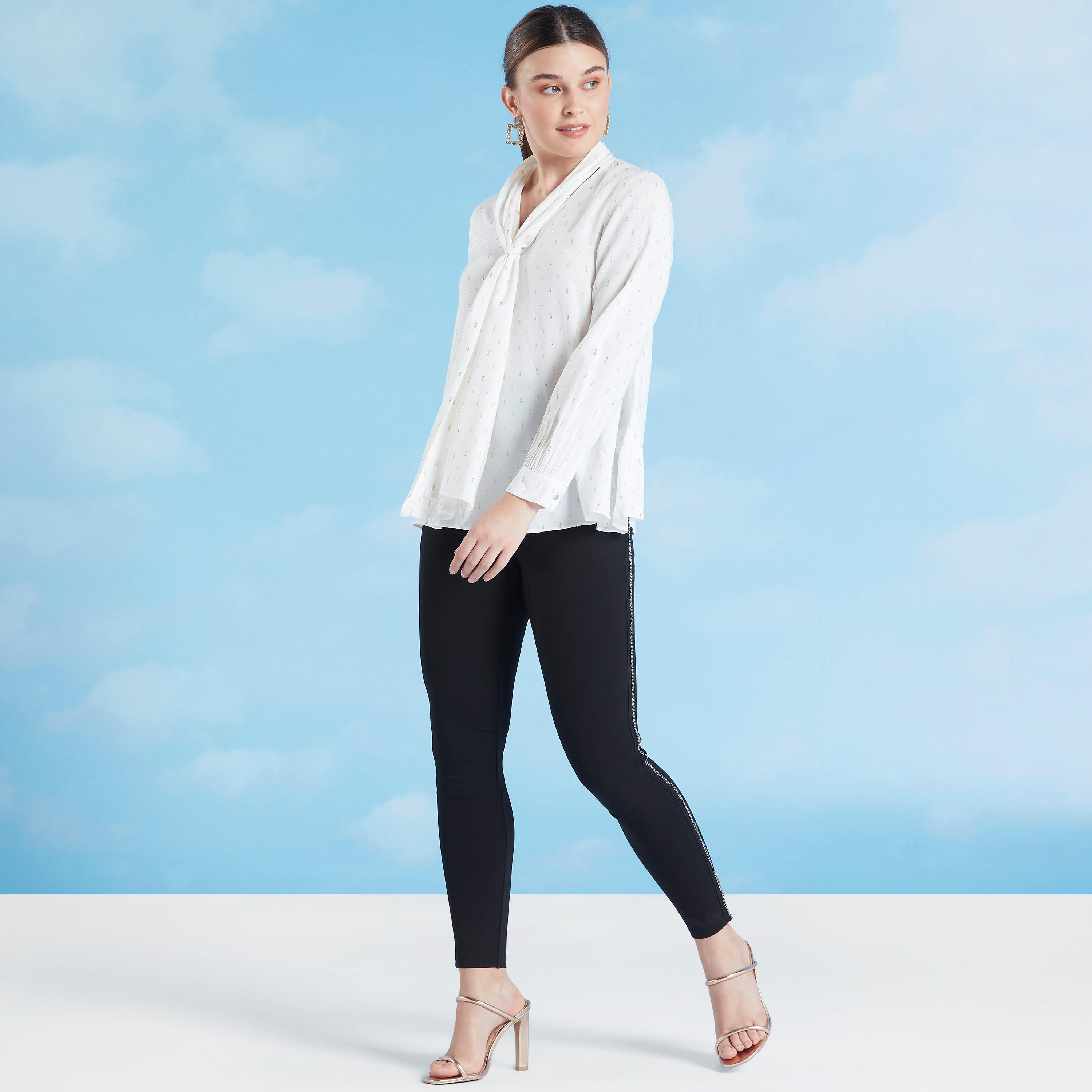 بنطلون ليقنز سادة متوسط الارتفاع و تفاصيل شريط من أيكونيك-women-clothing-bottoms-leggings-image-3