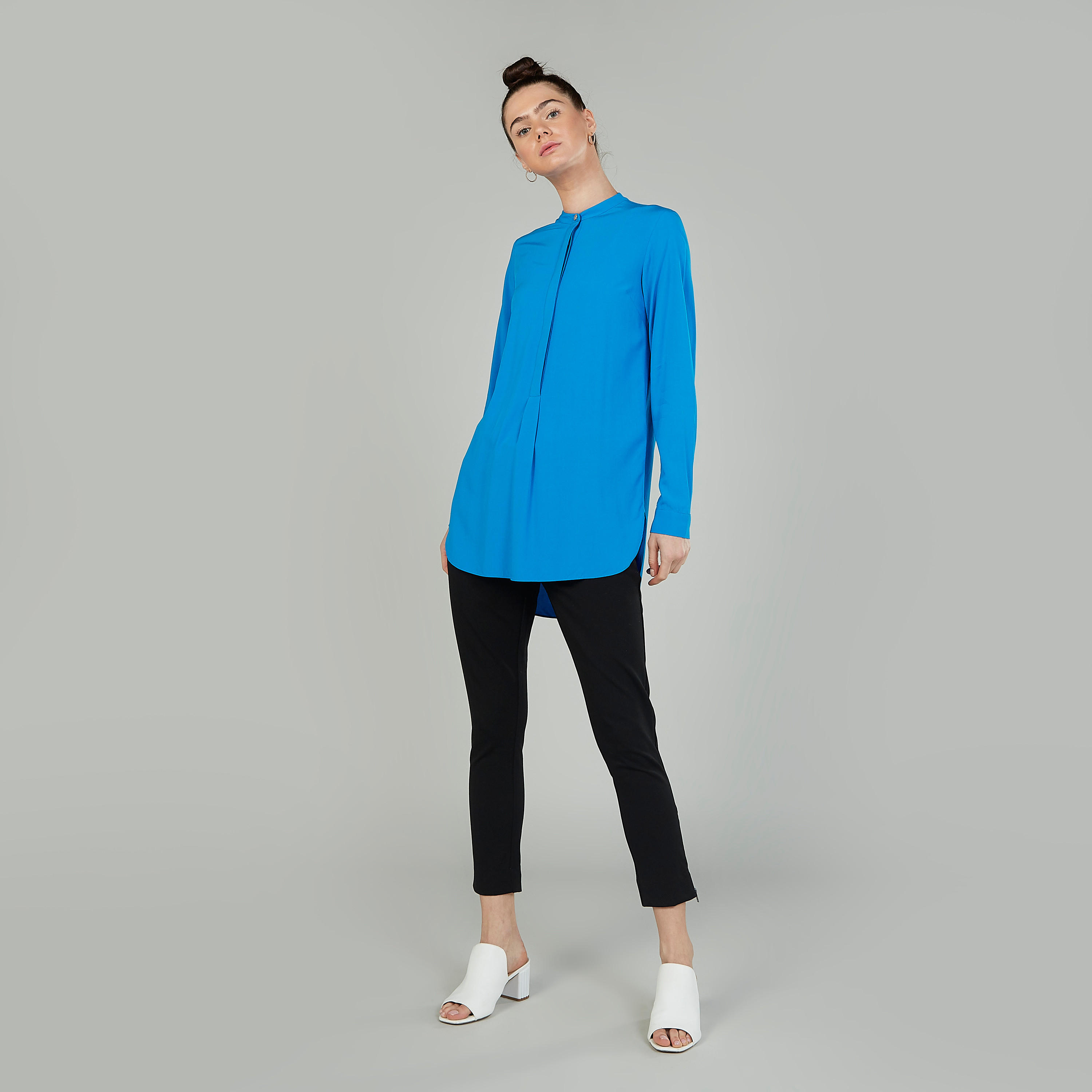بلوزة طويلة سادة بياقة ماندارين وأكمام طويلة من آيكونيك-women-clothing-shirtsandblouses-blouses-image-2