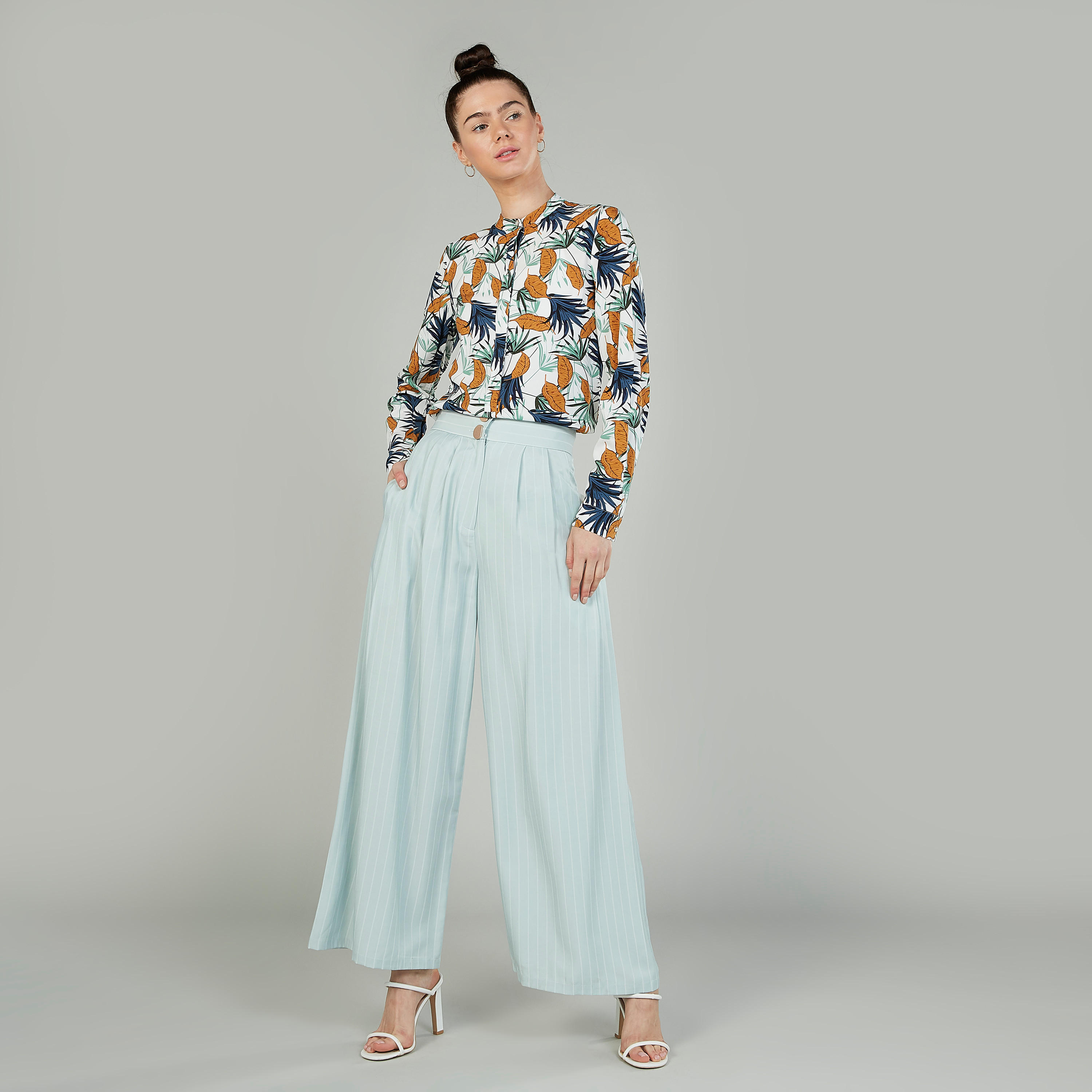 بلوزة طويلة بياقة ماندارين وطبعات زهرية من آيكونيك-women-clothing-shirtsandblouses-blouses-image-2