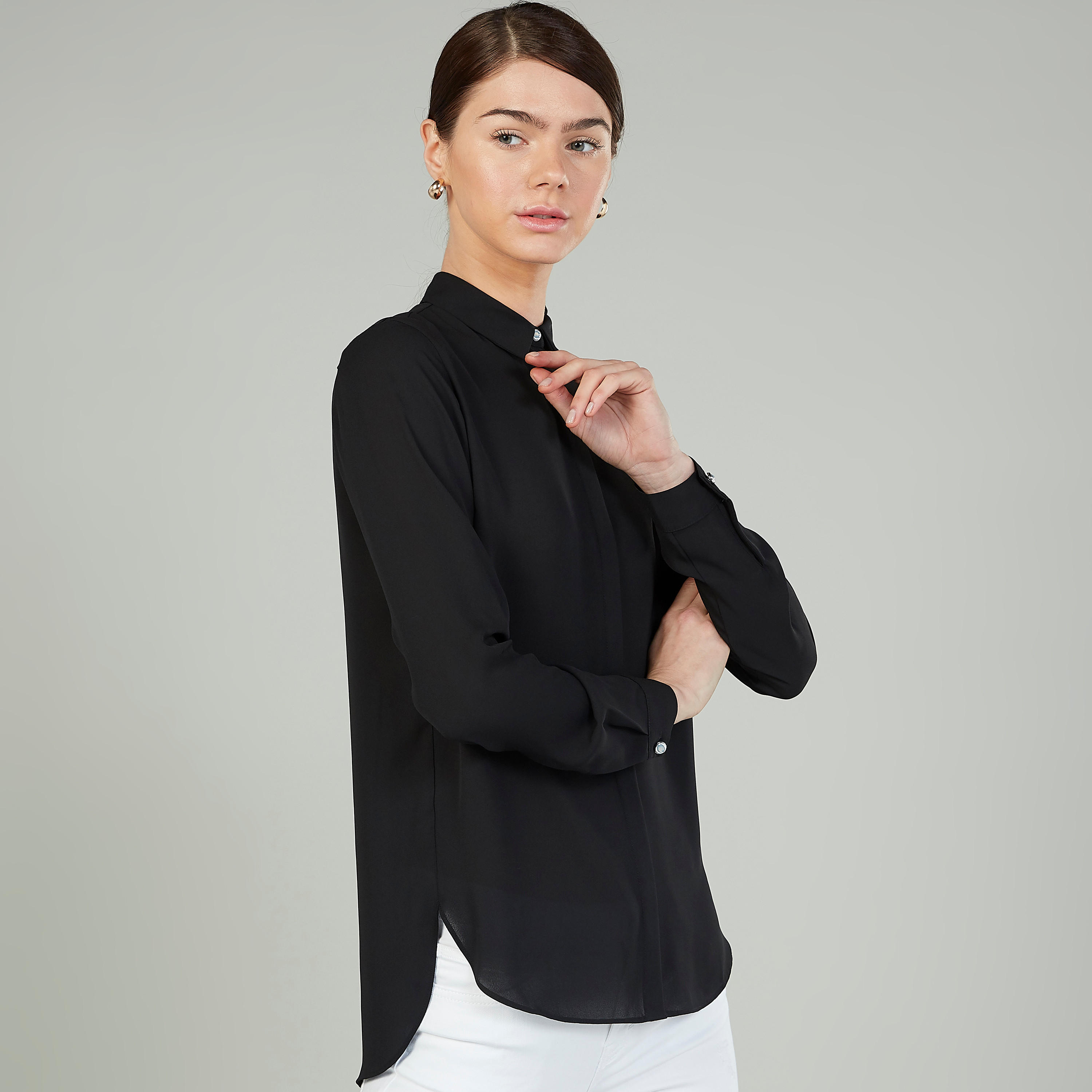 بلوزة سادة بياقة عاديّة وأكمام طويلة من آيكونيك-women-clothing-shirtsandblouses-blouses-image-2