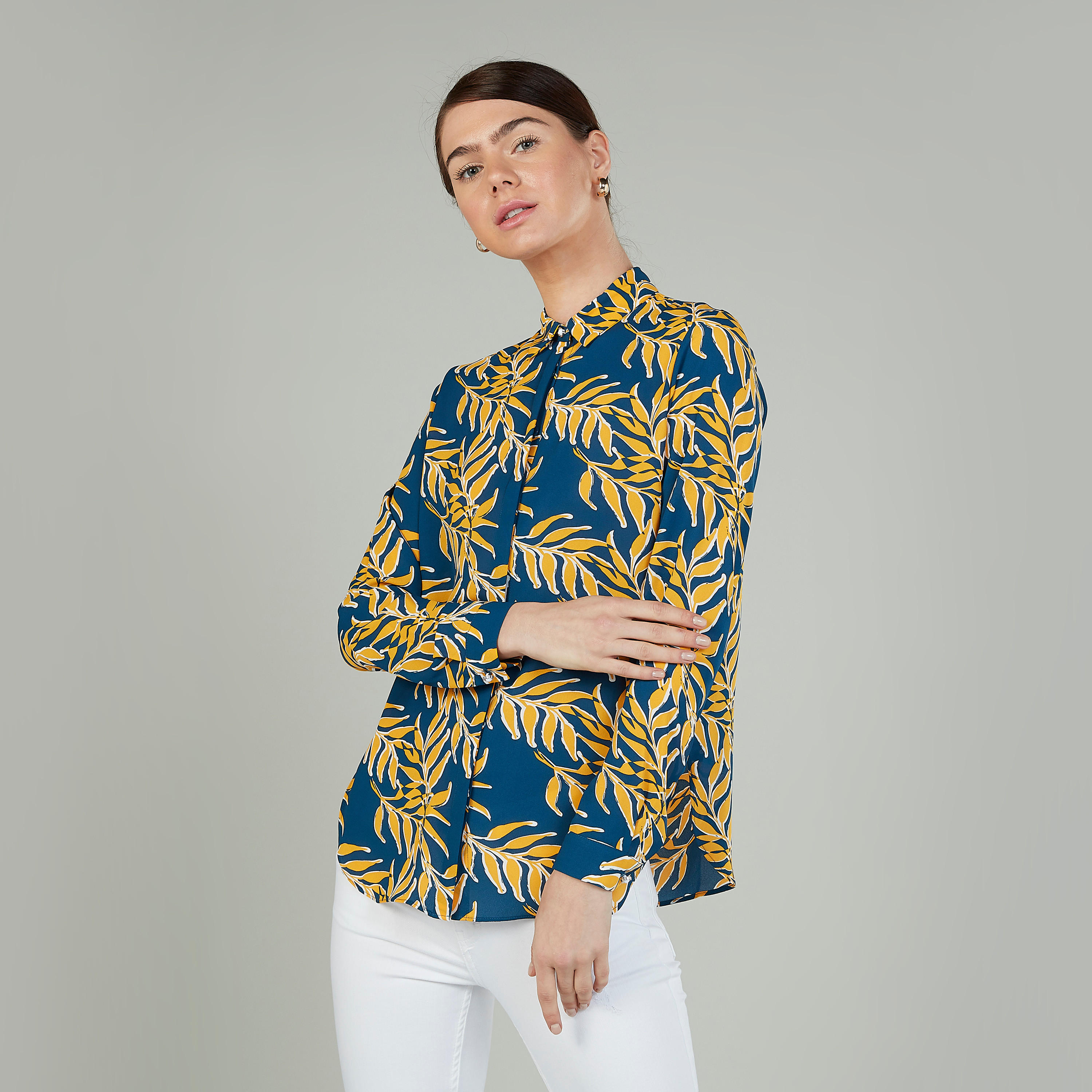 بلوزة بياقة عاديّة وأكمام طويلة من آيكونيك-women-clothing-shirtsandblouses-blouses-image-4
