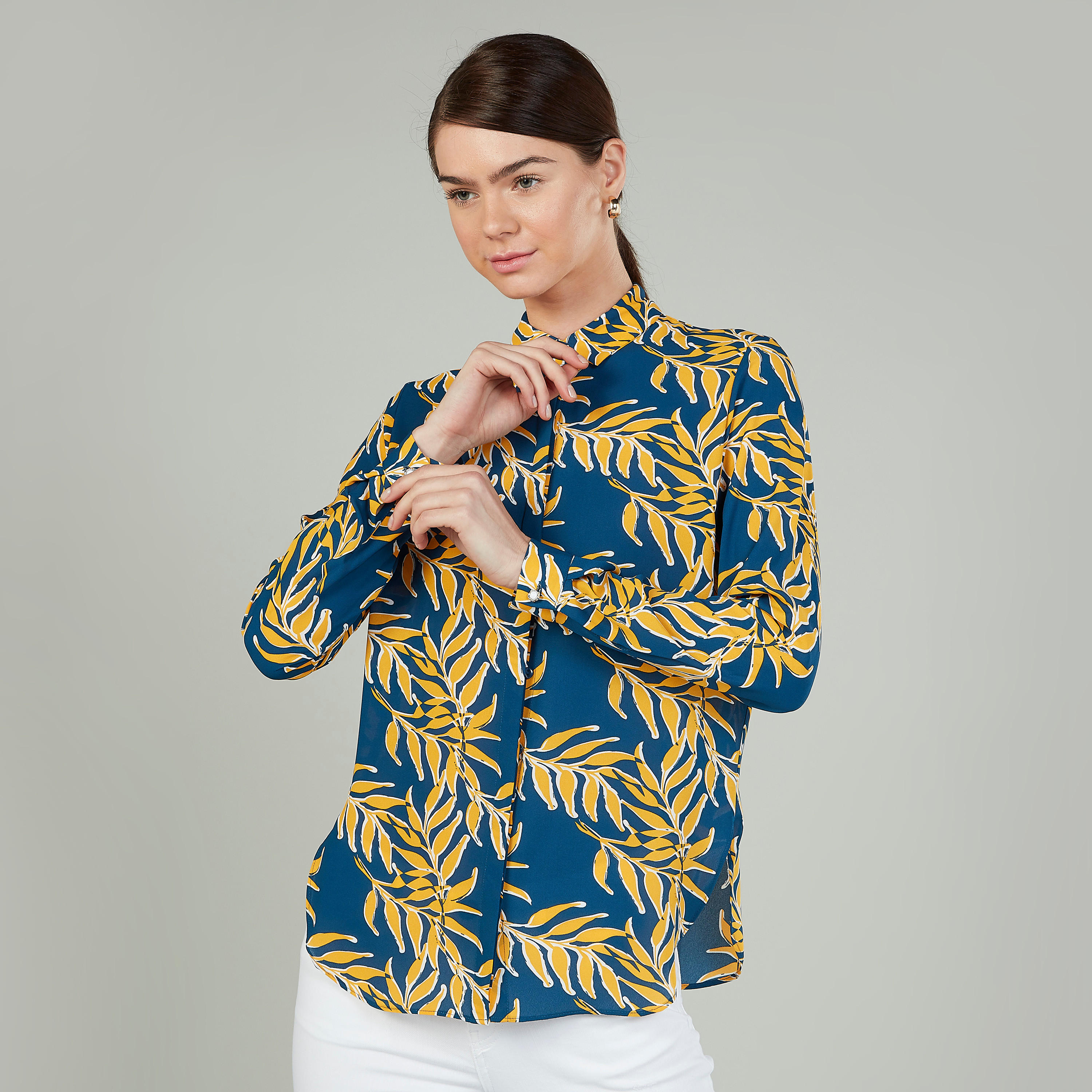 بلوزة بياقة عاديّة وأكمام طويلة من آيكونيك-women-clothing-shirtsandblouses-blouses-image-2