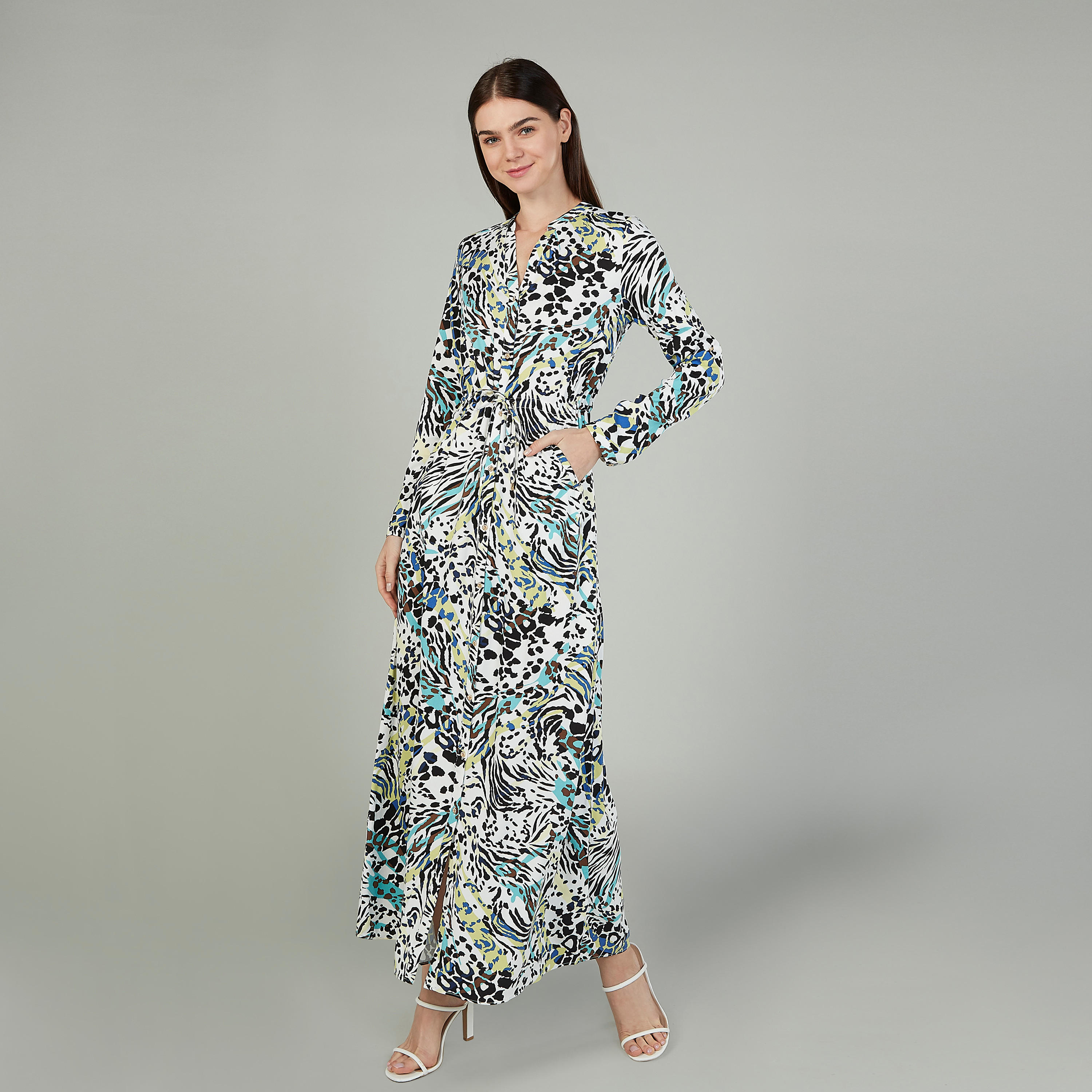 فستان قميص طويل بأكمام طويلة وجيوب وطبعات من آيكونيك-women-clothing-dresses-image-1