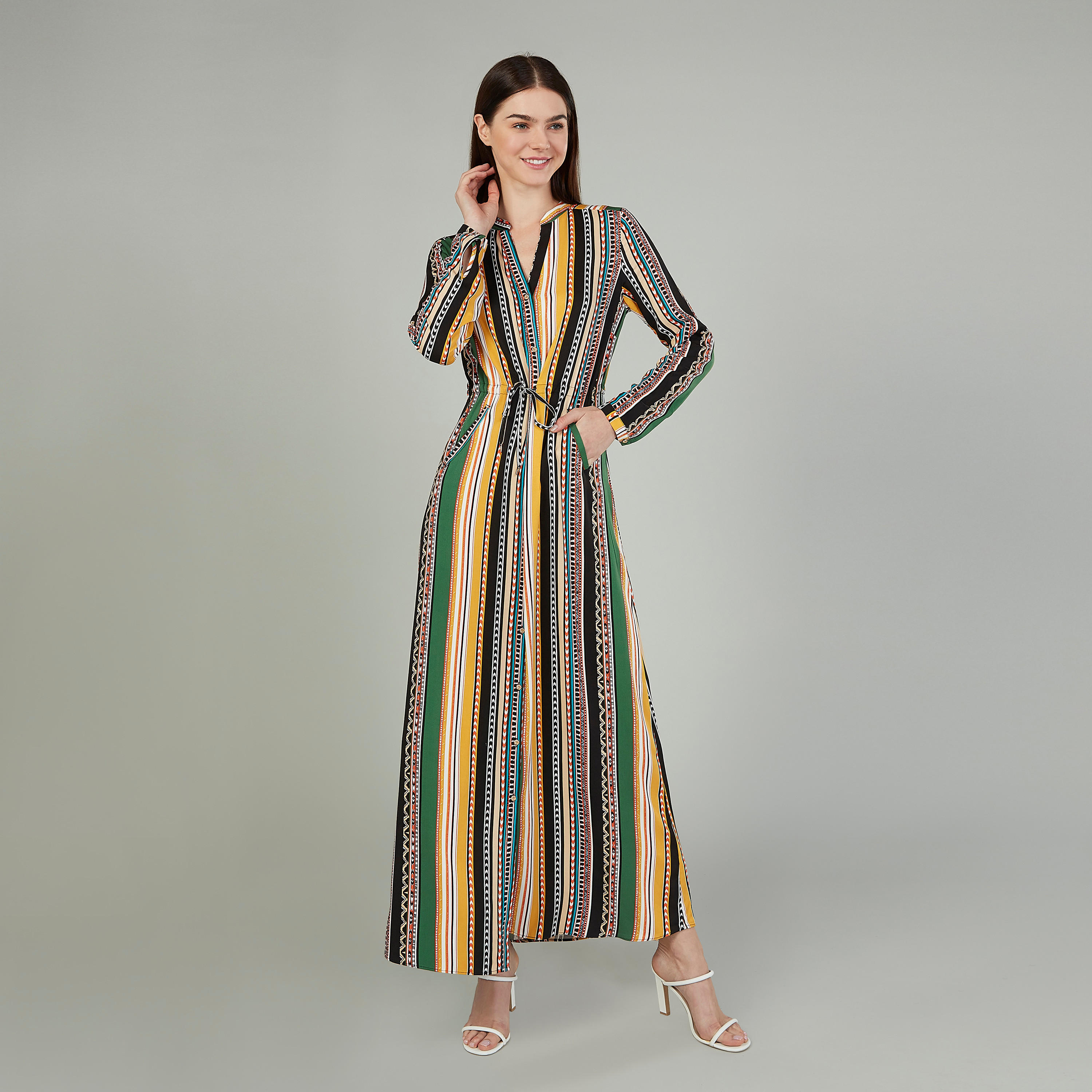 فستان قميص طويل بأكمام طويلة وجيوب وطبعات من آيكونيك-women-clothing-dresses-image-1