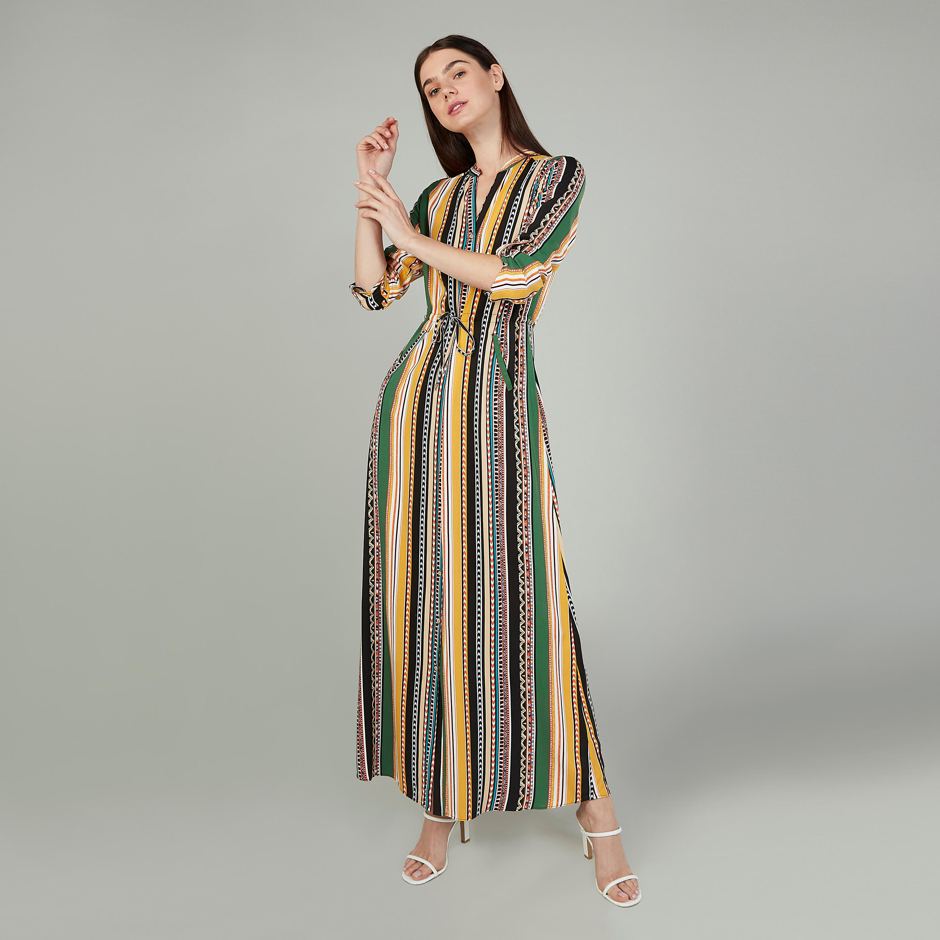 فستان قميص طويل بأكمام طويلة وجيوب وطبعات من آيكونيك-women-clothing-dresses-image-2