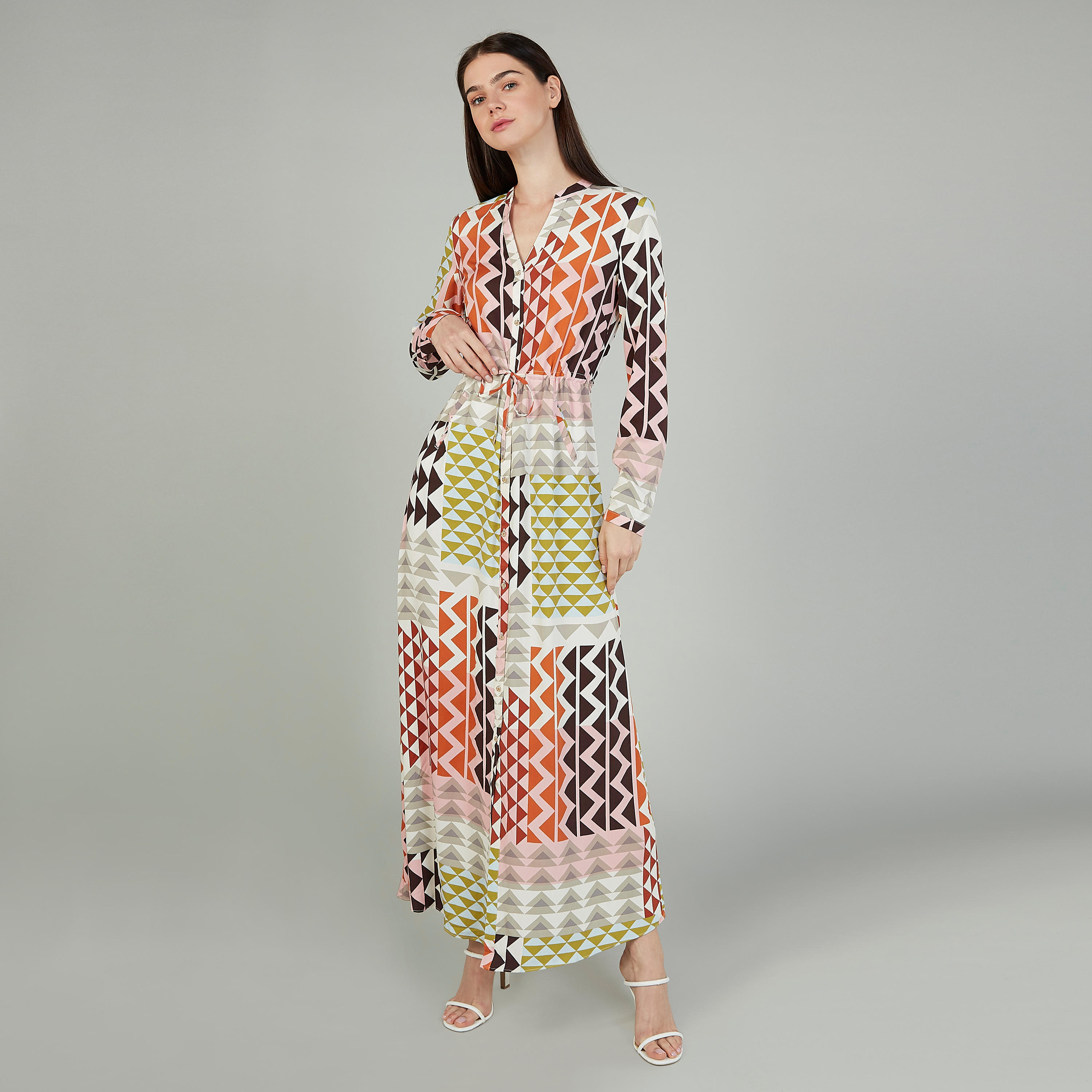 فستان قميص طويل بأكمام طويلة وجيوب وطبعات من آيكونيك-women-clothing-dresses-image-1