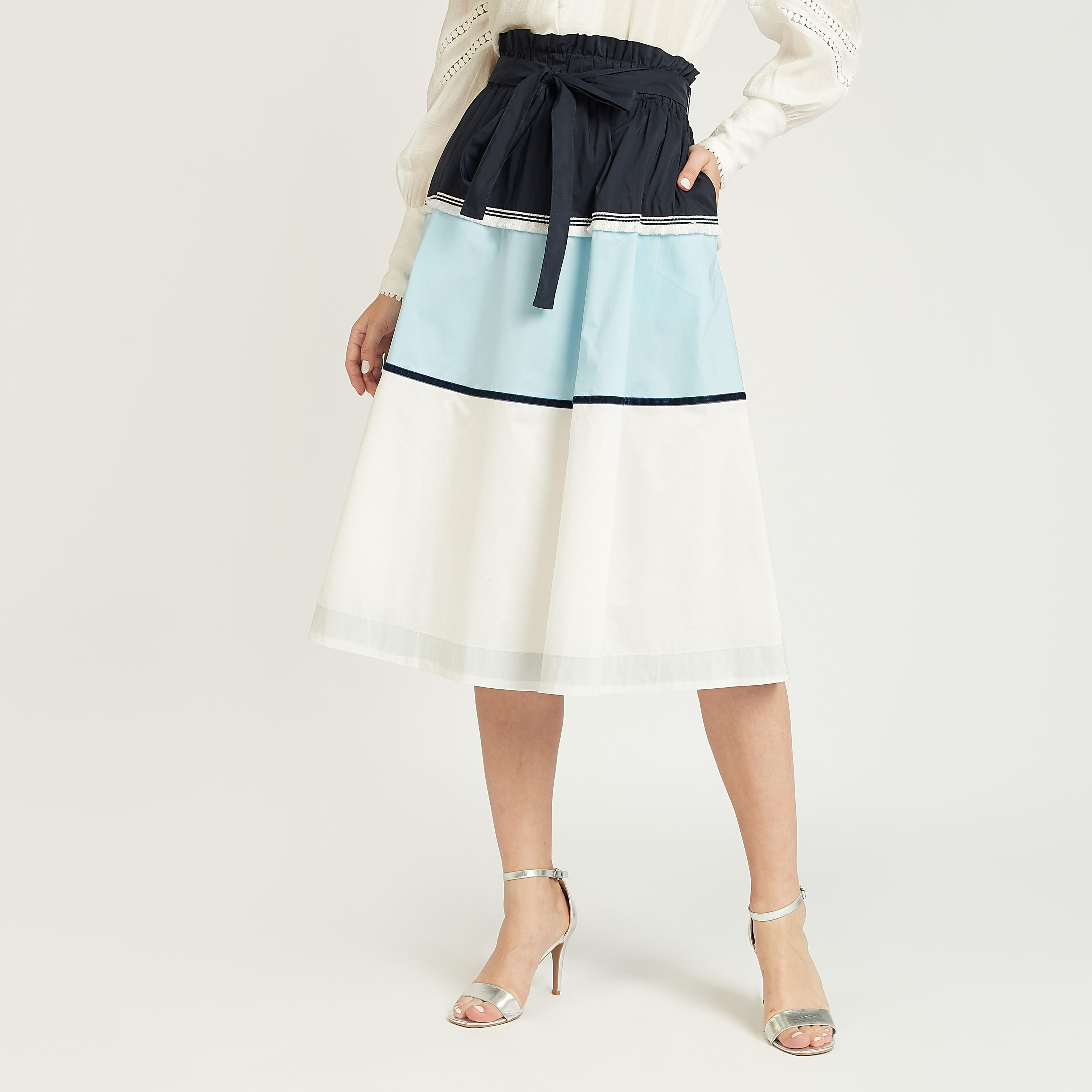 تنورة بقصة واسعة بقوالب ملونة بخصرمطاطي مرتفع من آيكونيك-women-clothing-bottoms-skirts-image-1