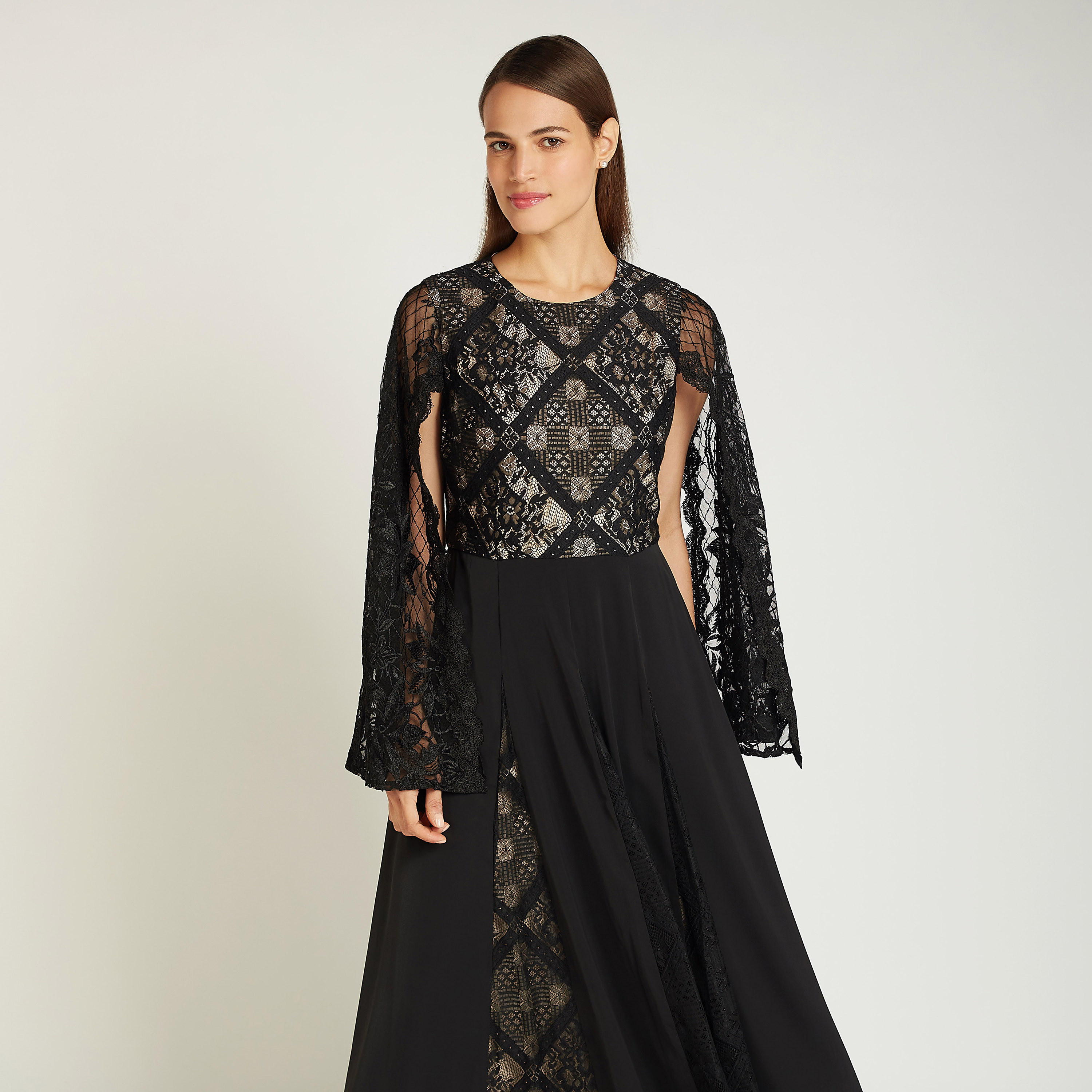 فستان إيه لاين طويل دانتيل بياقة مستديرة وأكمام كاب من آيكونيك-women-clothing-dresses-image-2