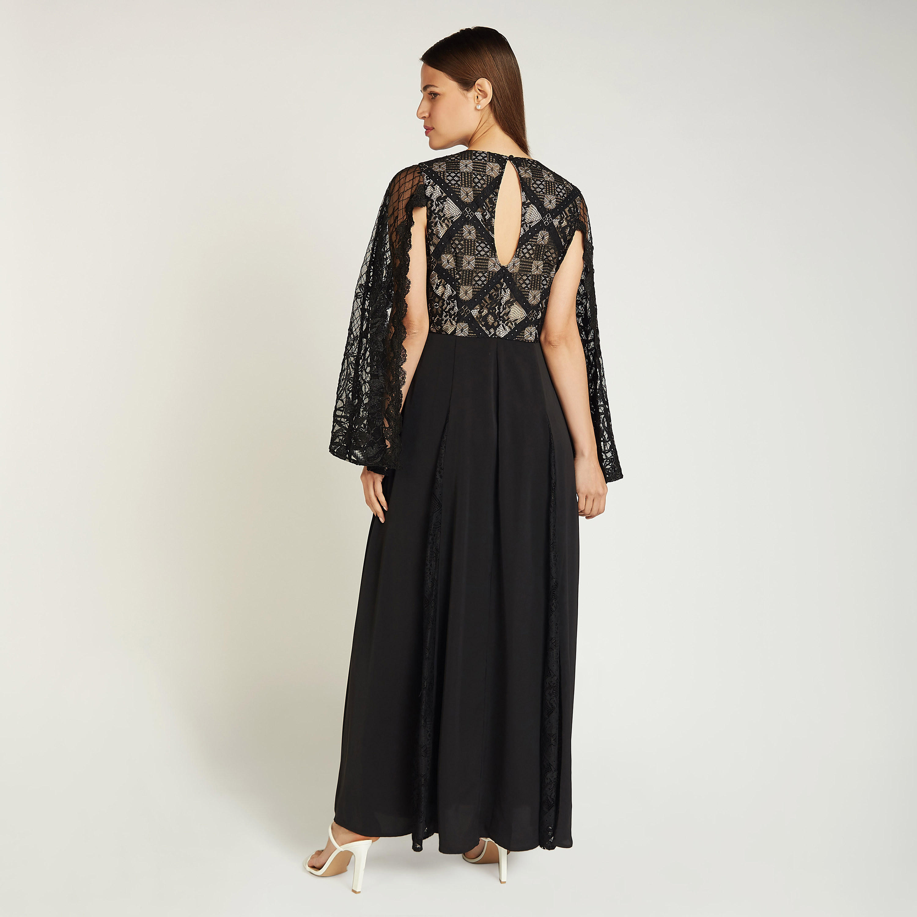 فستان إيه لاين طويل دانتيل بياقة مستديرة وأكمام كاب من آيكونيك-women-clothing-dresses-image-4