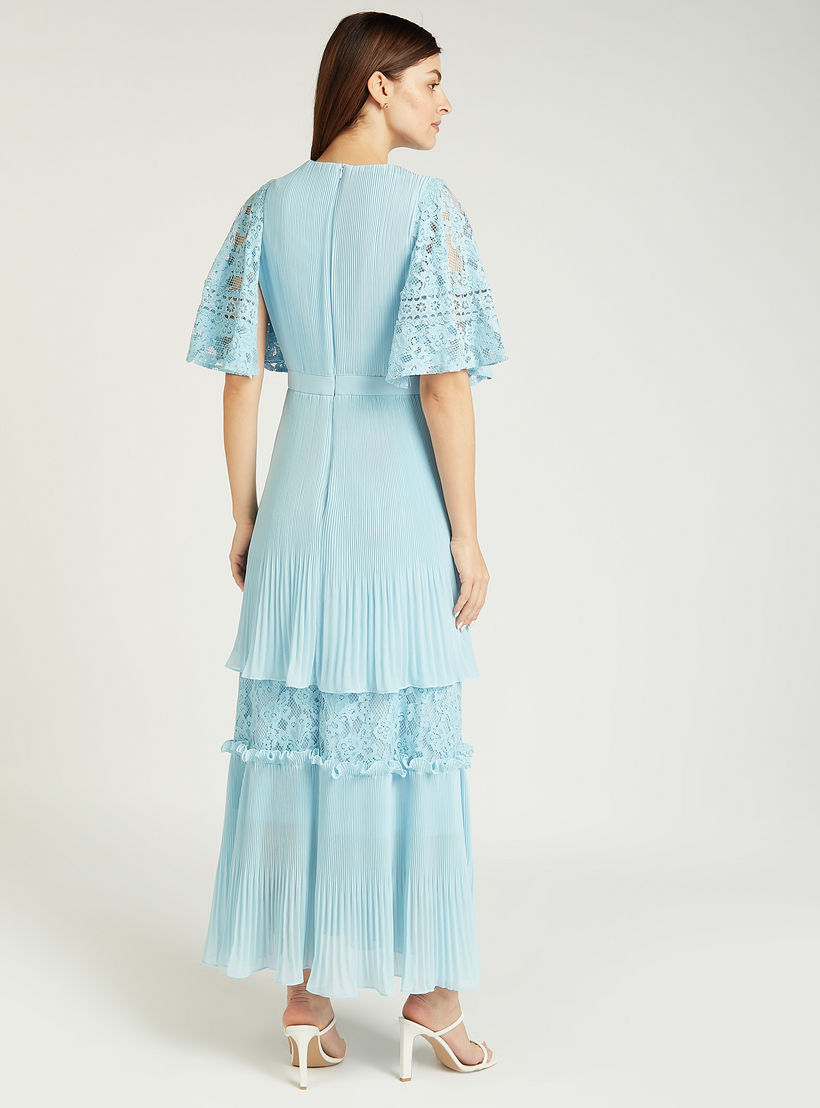 Iconic Textured Maxi A-line Dress with V-neck and Flared Sleeves-women-clothing-dresses-image-4
