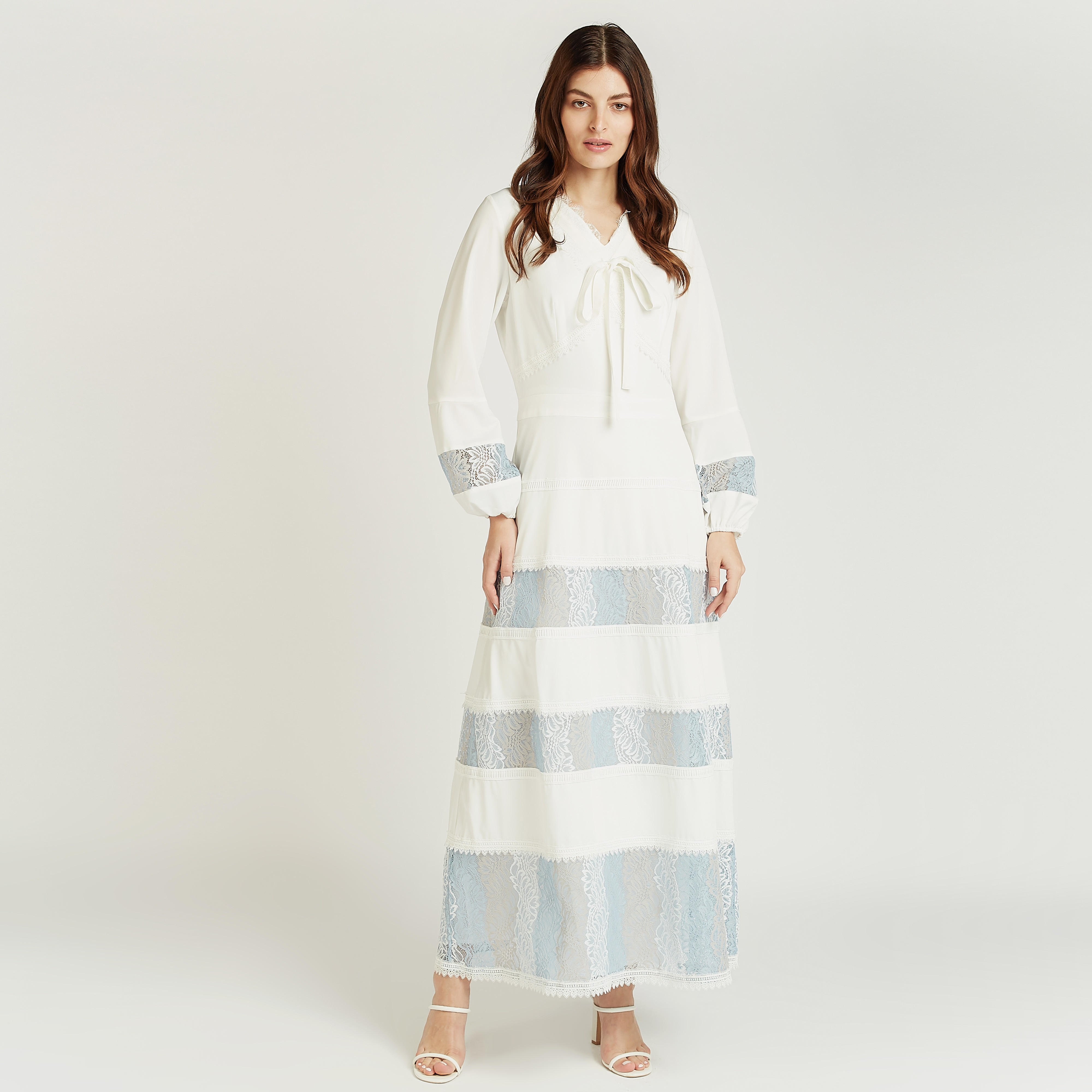 فستان دانتيل إيه لاين طويل بأكمام بيشوب بياقة v من آيكونيك-women-clothing-dresses-image-1