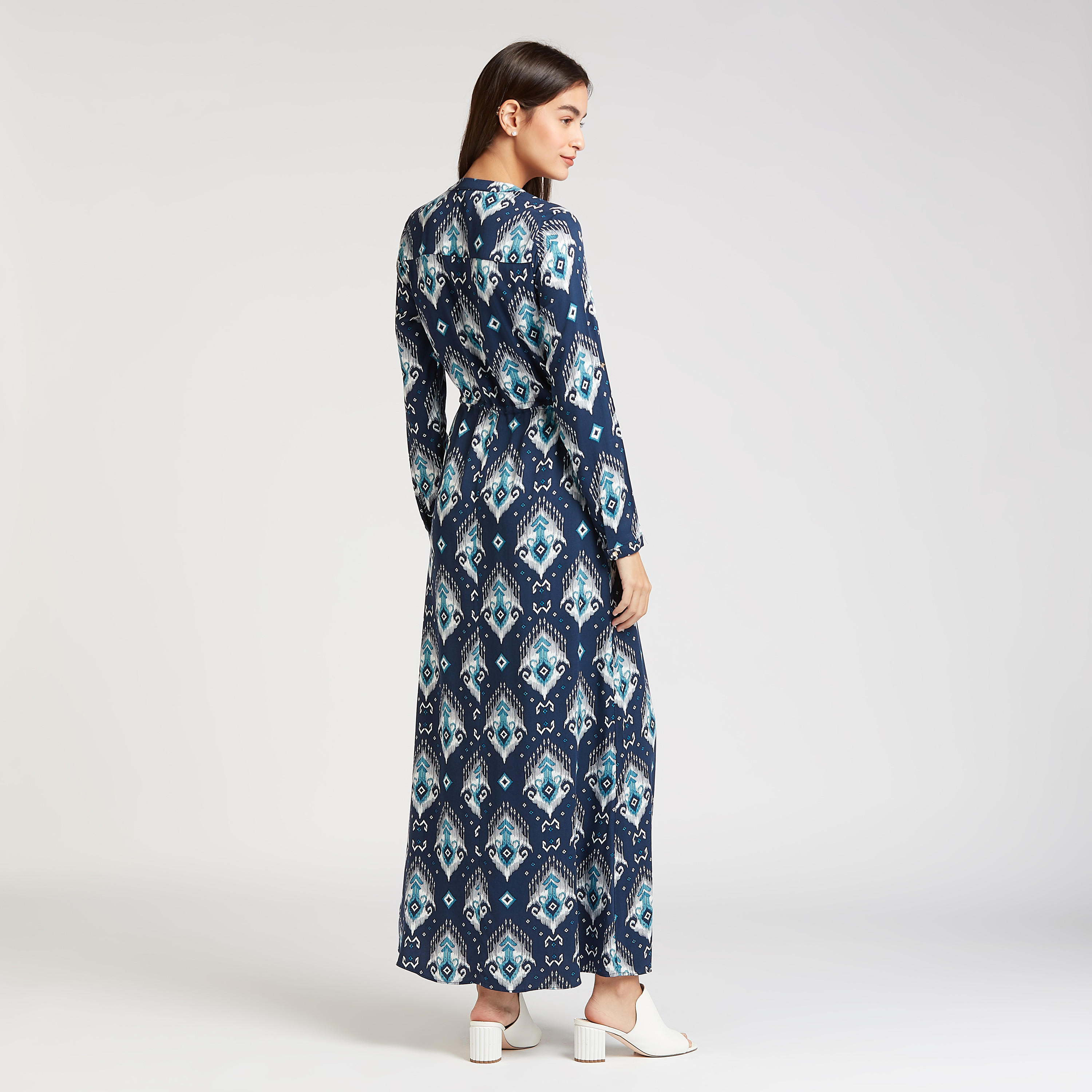 فستان قميص سادة طويل بأكمام طويلة ورباط و طبعات من آيكونيك-women-clothing-dresses-image-4