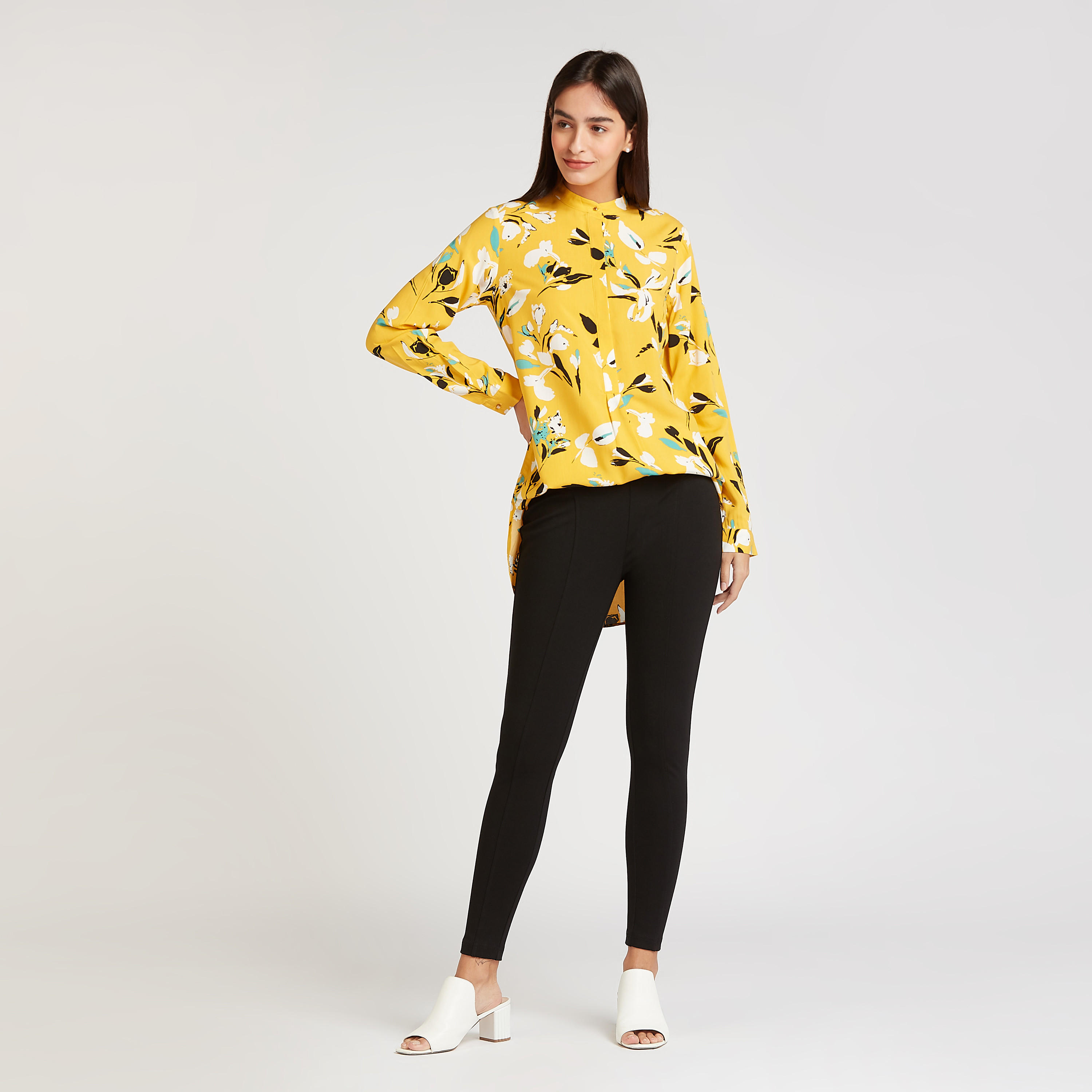 بلوزة بياقة ماندارين وأكمام طويلة وطبعات من آيكونيك-women-clothing-shirtsandblouses-blouses-image-2