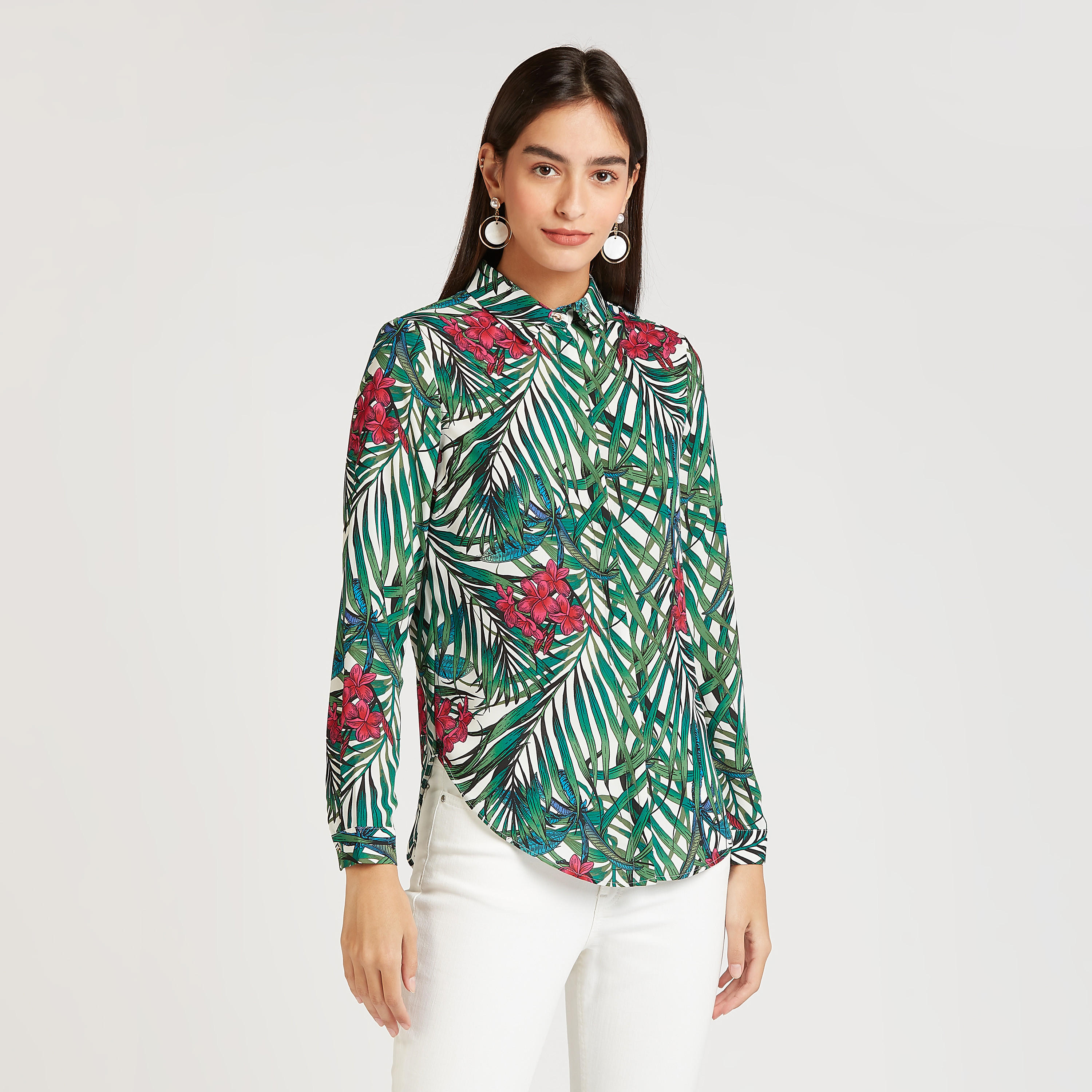 بلوزة بياقة عادية وأكمام طويلة وطبعات أزهار من آيكونيك-women-clothing-shirtsandblouses-blouses-image-1