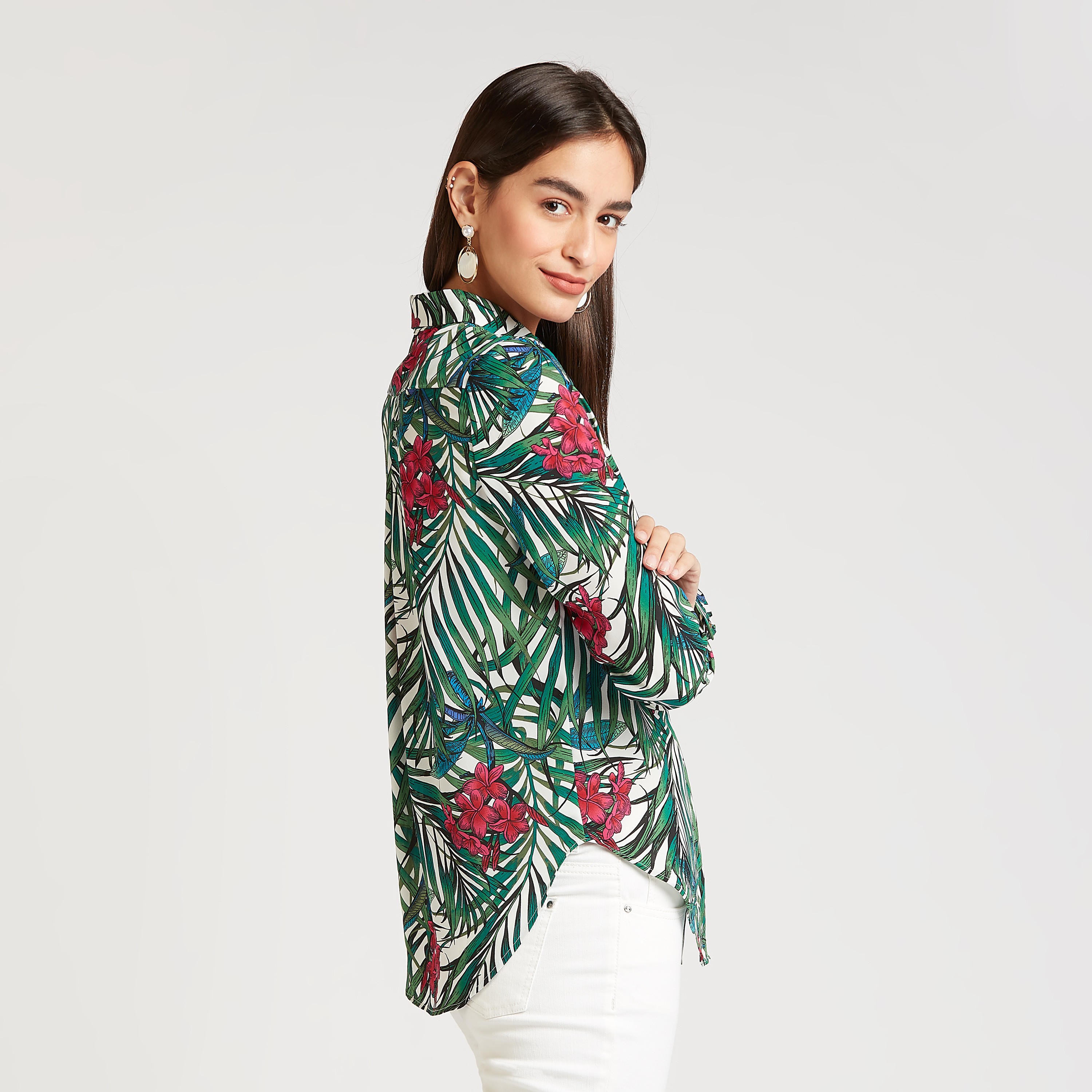 بلوزة بياقة عادية وأكمام طويلة وطبعات أزهار من آيكونيك-women-clothing-shirtsandblouses-blouses-image-5