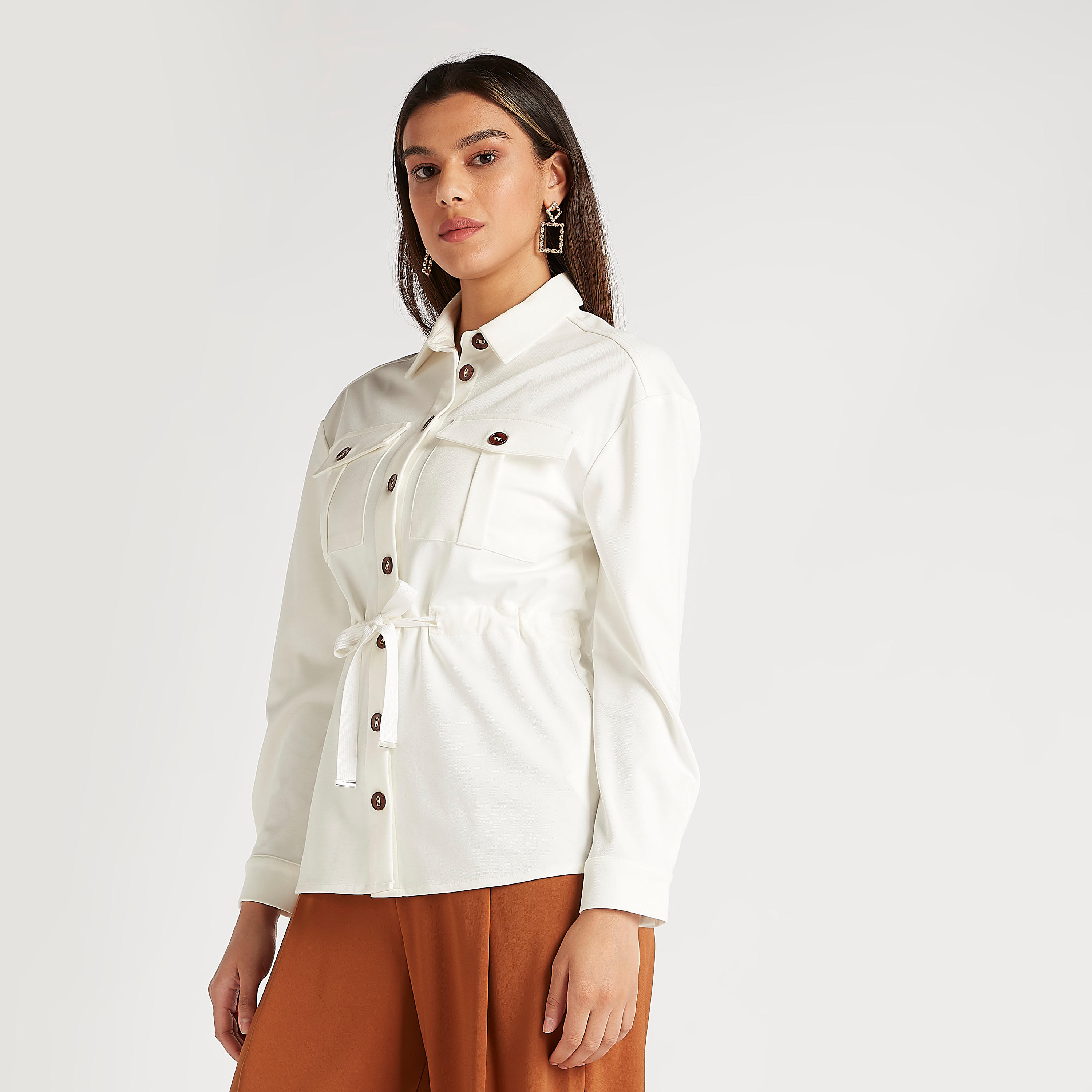 قميص سادة بأكمام طويلة بأربطة على الخصر وجيوب بطيّة من آيكونيك-women-clothing-shirtsandblouses-shirts-image-6