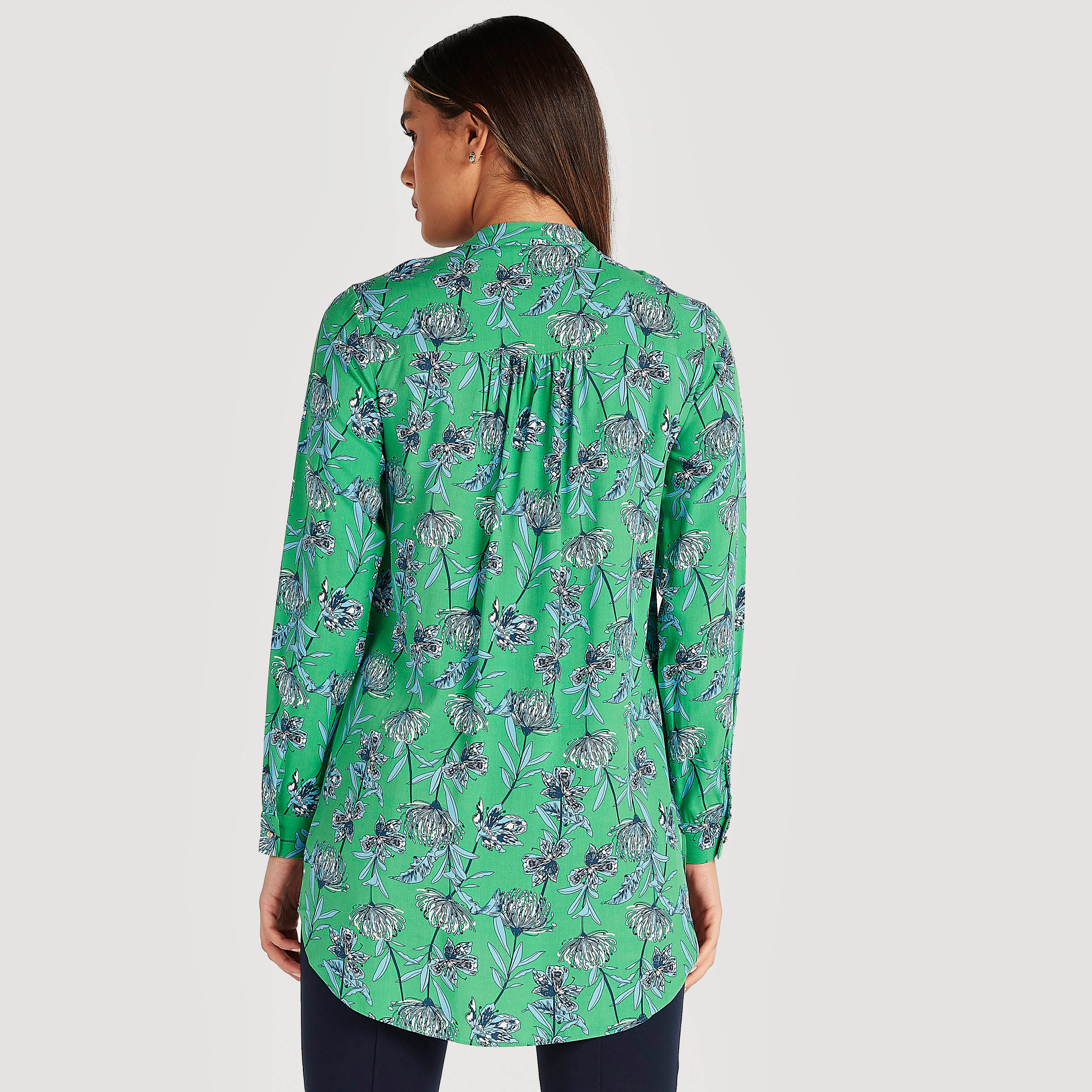 بلوزة طويلة بياقة بأكمام طويلة وطبعات أزهار من آيكونيك-women-clothing-shirtsandblouses-blouses-image-4