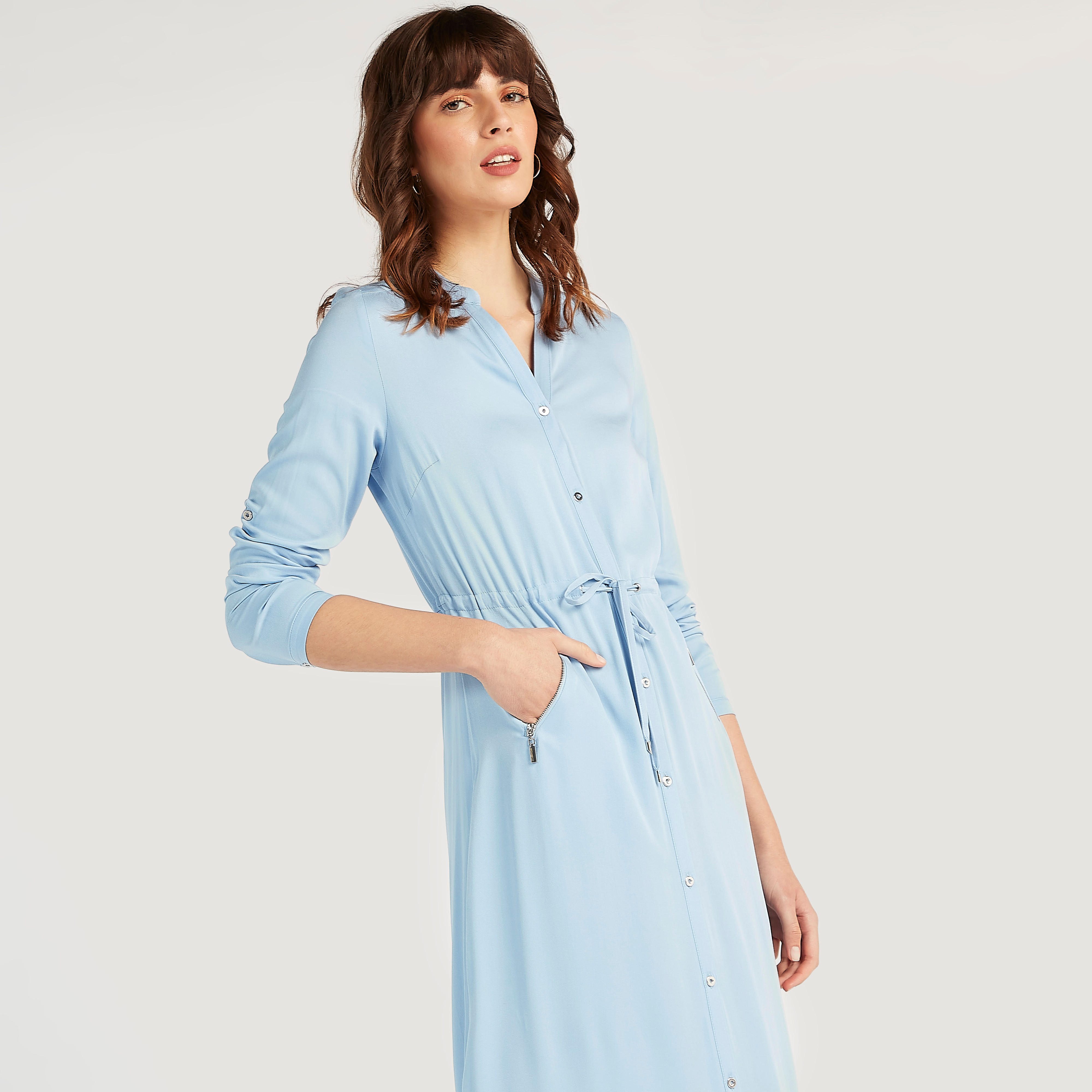 فستان قميص سادة طويل بأكمام طويلة وجيوب بسحّاب من آيكونيك-women-clothing-dresses-image-5