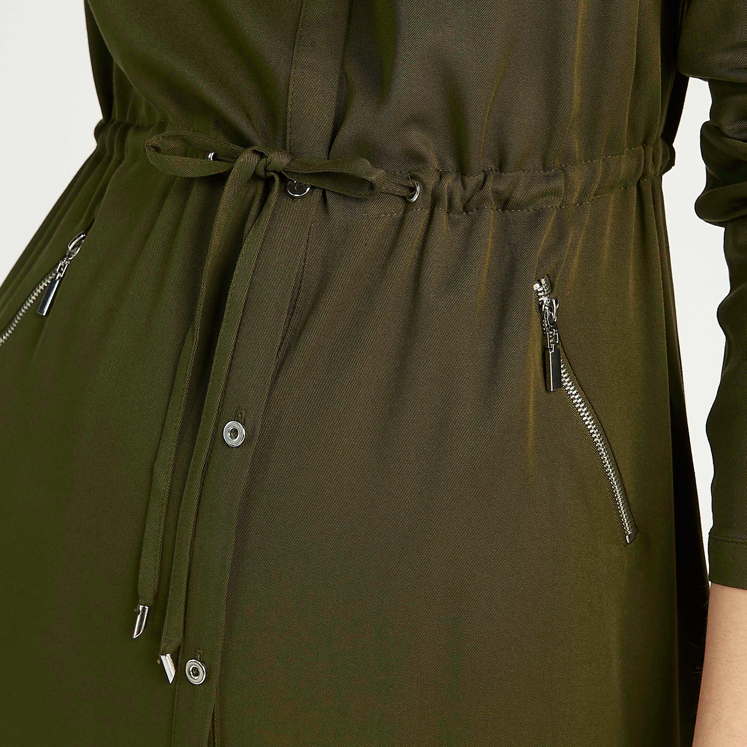 فستان قميص سادة طويل بأكمام طويلة وجيوب بسحّاب من آيكونيك-women-clothing-dresses-image-3