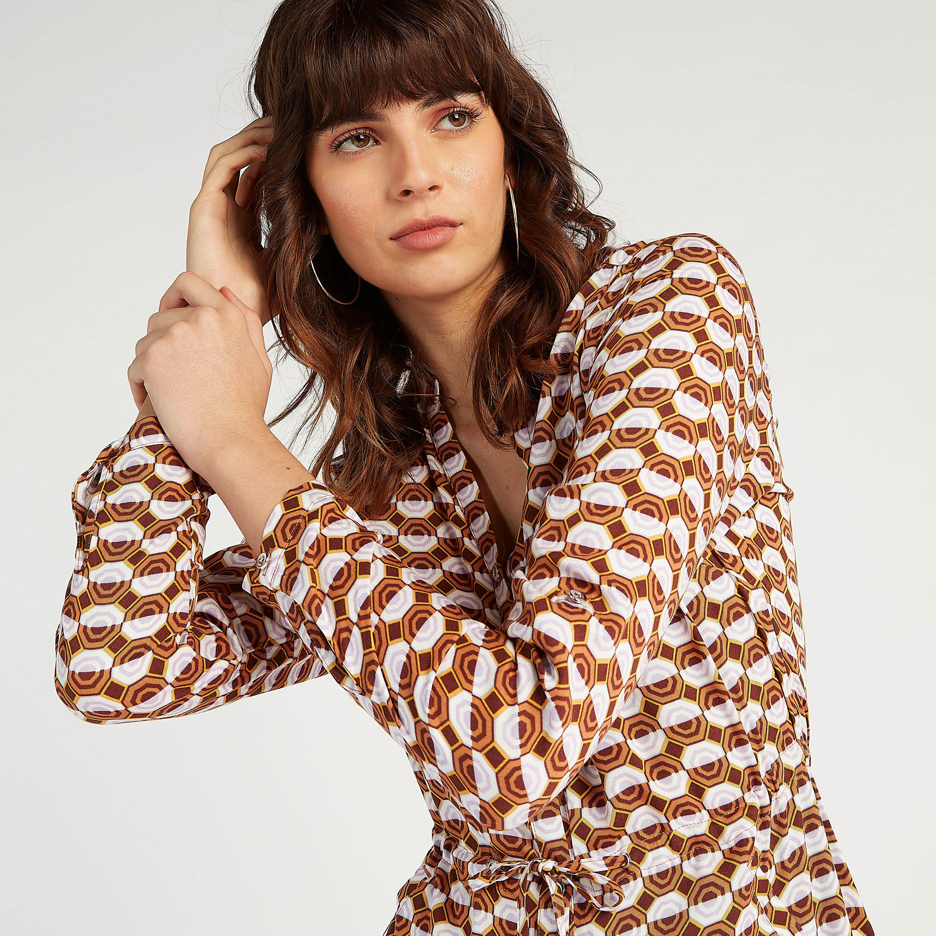 فستان قميص طويل بأكمام طويلة ورباط و طبعات من آيكونيك-women-clothing-dresses-image-3