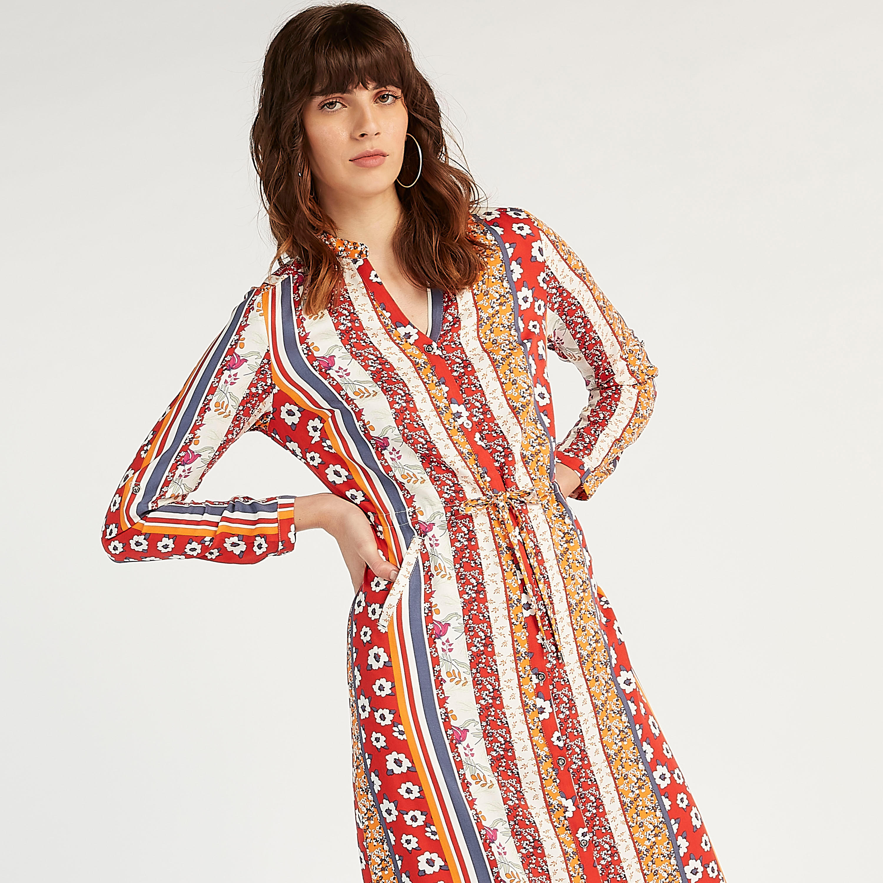 فستان قميص بأكمام طويلة وجيوب وطبعات من أيكونيك-women-clothing-dresses-image-4