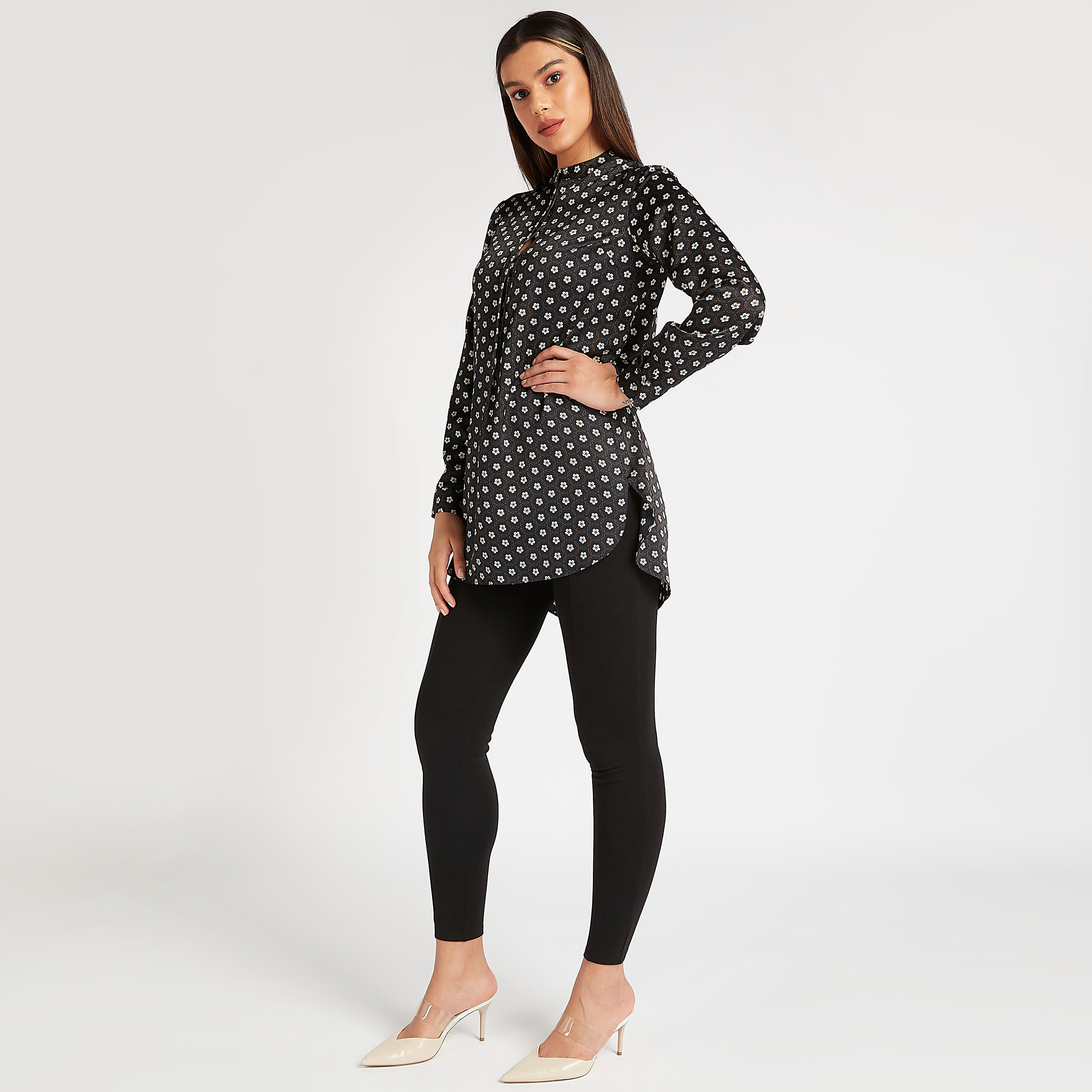 بلوزة طويلة بياقة بأكمام طويلة وطبعات أزهار من آيكونيك-women-clothing-shirtsandblouses-blouses-image-2