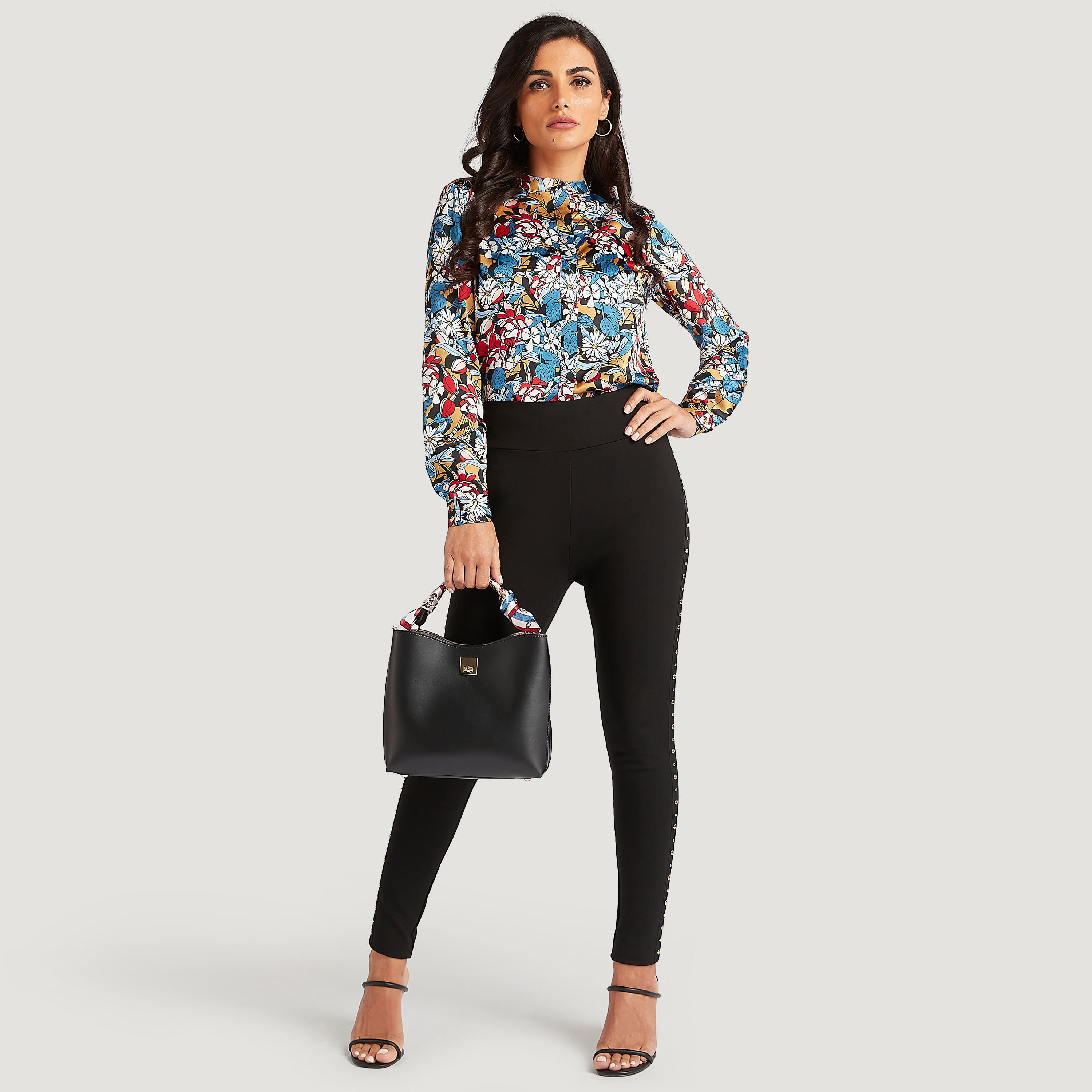 بلوزة طويلة بياقة بأكمام طويلة وطبعات أزهار من آيكونيك-women-clothing-shirtsandblouses-blouses-image-2